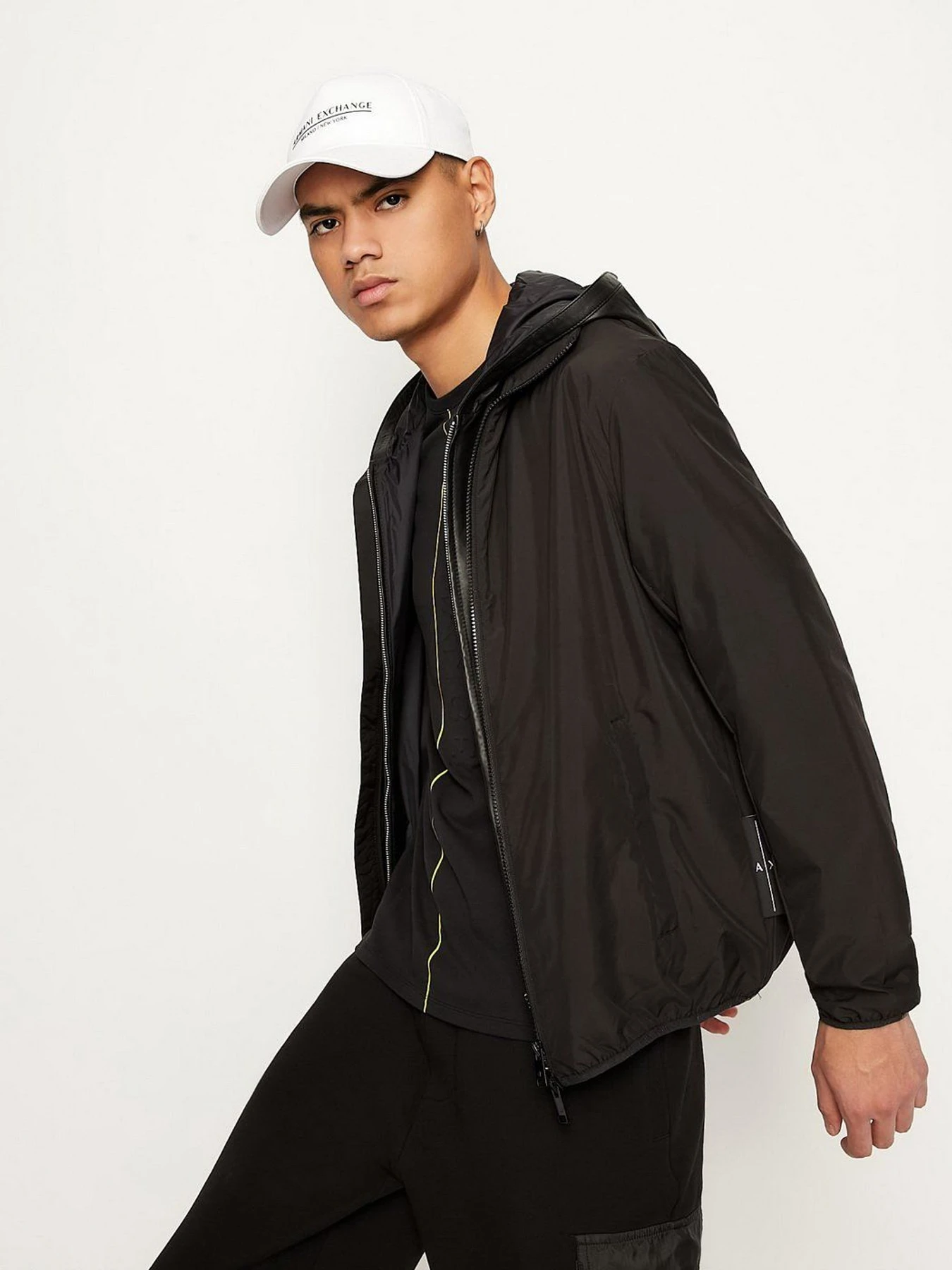 Футболки і поло Armani Exchange модель 3LZTBL-ZJ3VZ-1200 Футболки і поло Armani Exchange модель 3LZTBL-ZJ3VZ-1200 Фото