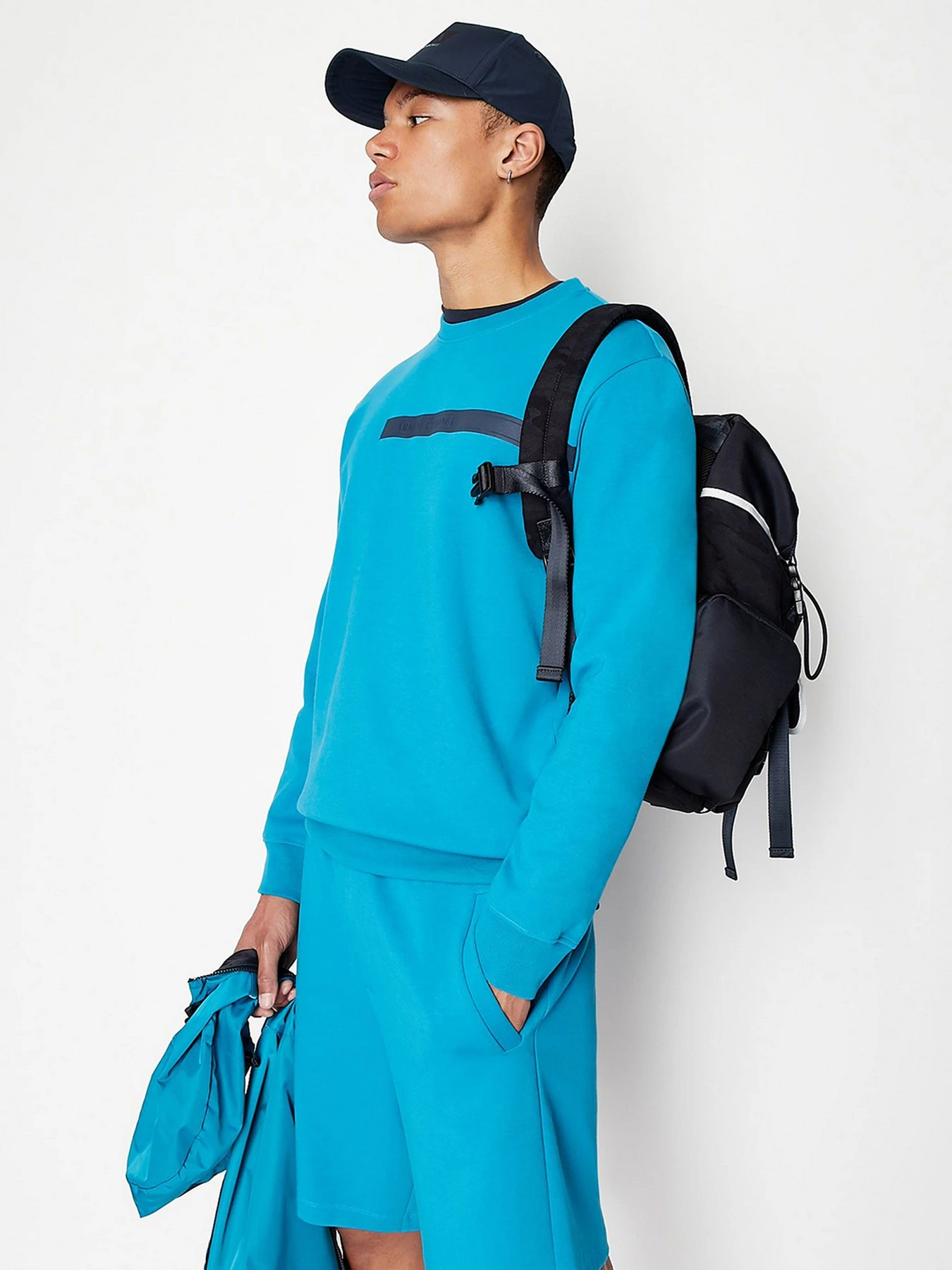 Худи и свитшоты Armani Exchange модель 3LZMAL-ZJ8QZ-15BB Худи и свитшоты Armani Exchange модель 3LZMAL-ZJ8QZ-15BB Фото