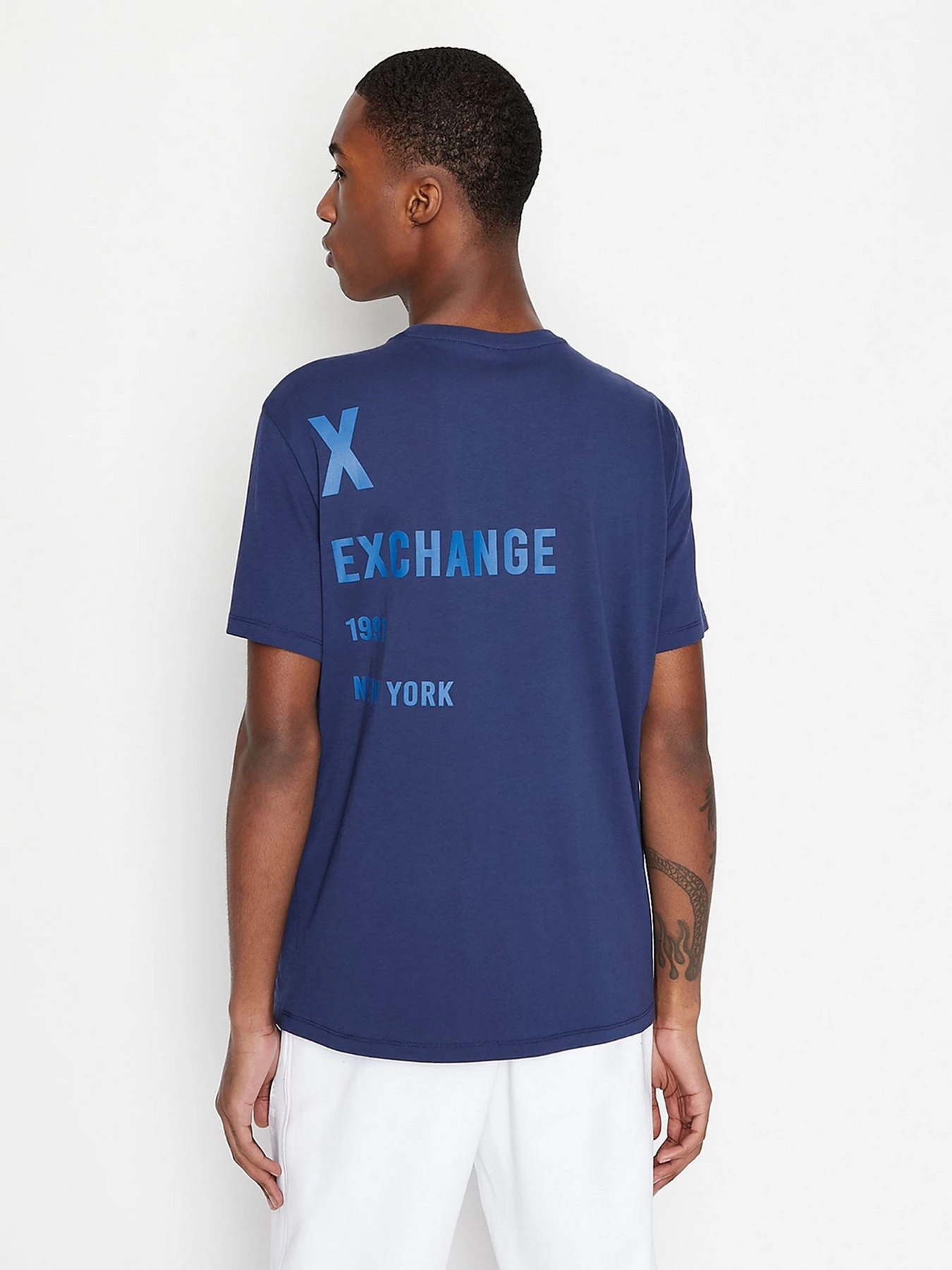 Футболки і поло Armani Exchange модель 3LZTBX-ZJ5LZ-15BF Фото