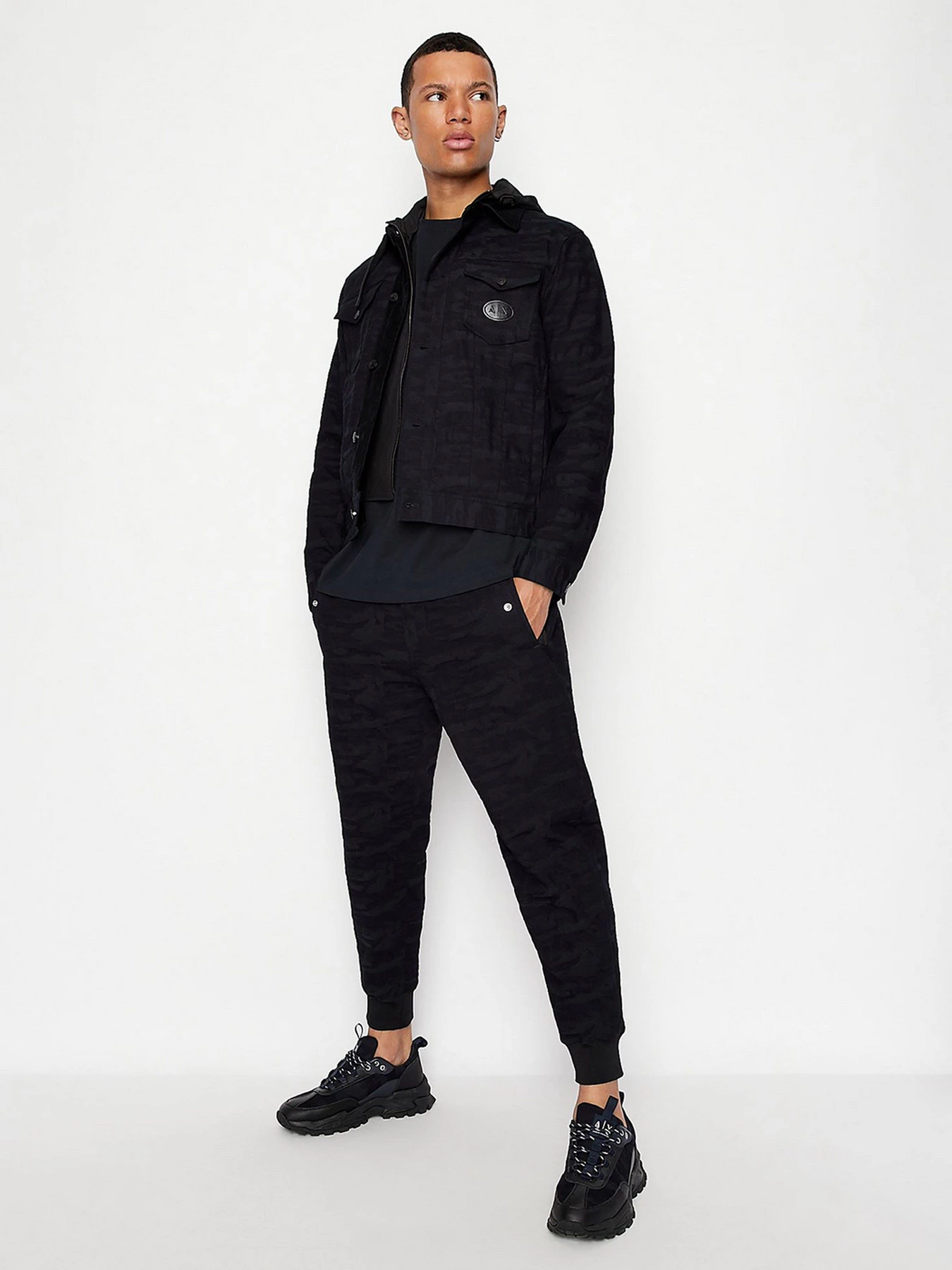 Куртки и дубленки Armani Exchange модель 3LZBGF-Z2MSZ-05FF Куртки и дубленки Armani Exchange модель 3LZBGF-Z2MSZ-05FF Фото