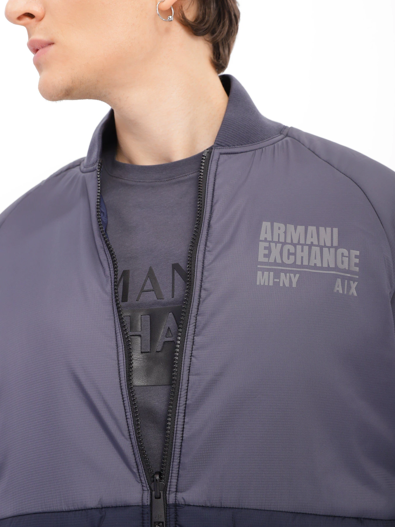 Куртки и дубленки Armani Exchange модель 6LZB01-ZNUQZ-25DM Куртки и дубленки Armani Exchange модель 6LZB01-ZNUQZ-25DM Фото