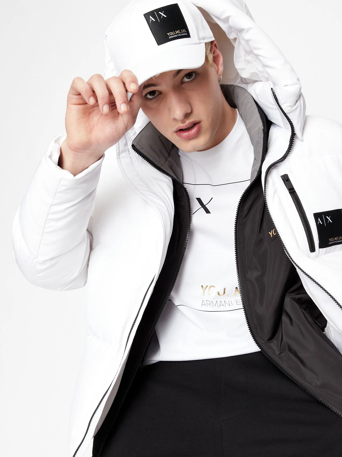 Куртки и дубленки Armani Exchange You.me.us. модель 6LZB12-ZNICZ-1100 Куртки и дубленки Armani Exchange You.me.us. модель 6LZB12-ZNICZ-1100 Фото