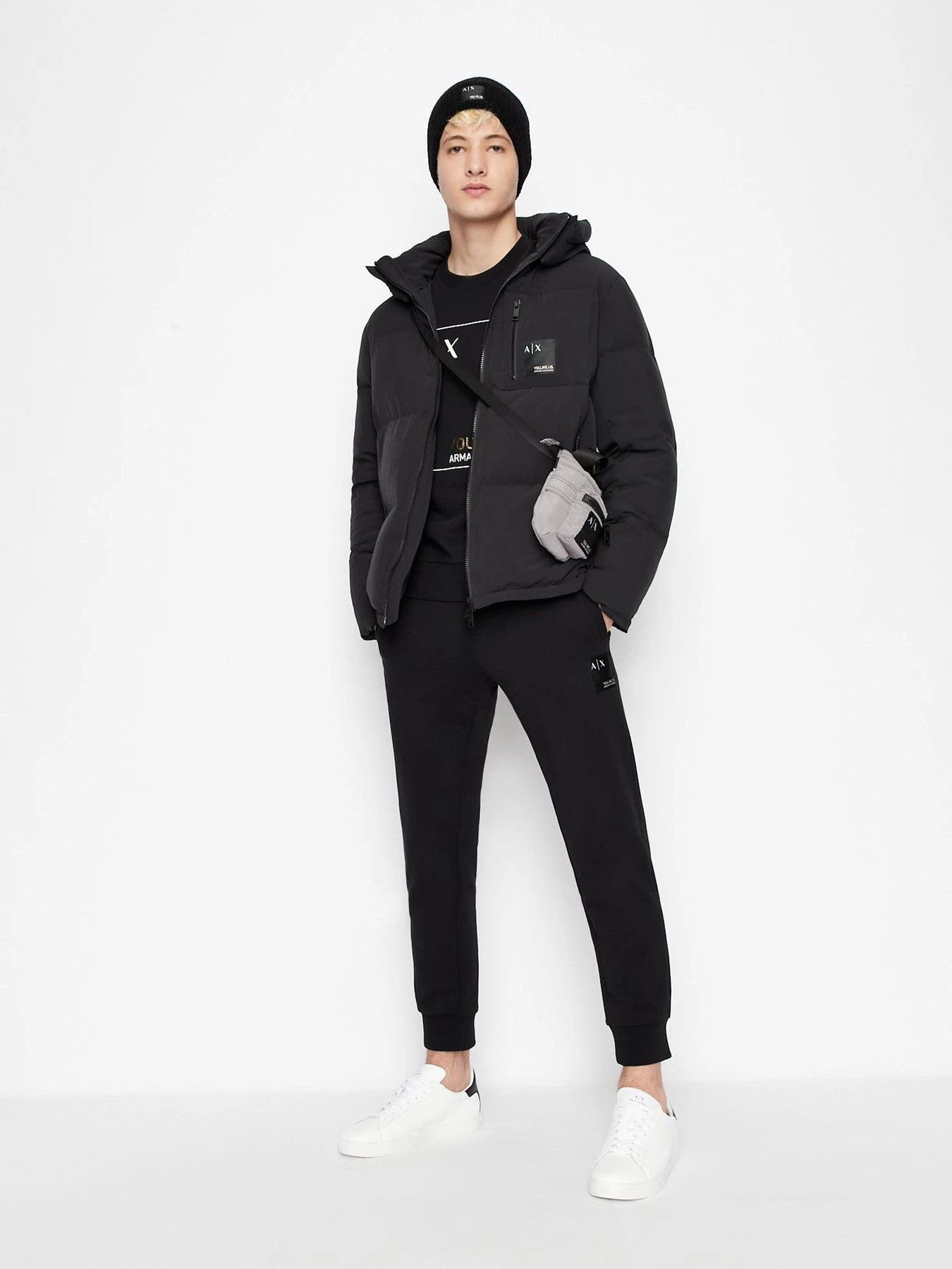 Куртки и дубленки Armani Exchange You.me.us. модель 6LZB12-ZNICZ-1200 Куртки и дубленки Armani Exchange You.me.us. модель 6LZB12-ZNICZ-1200 Фото