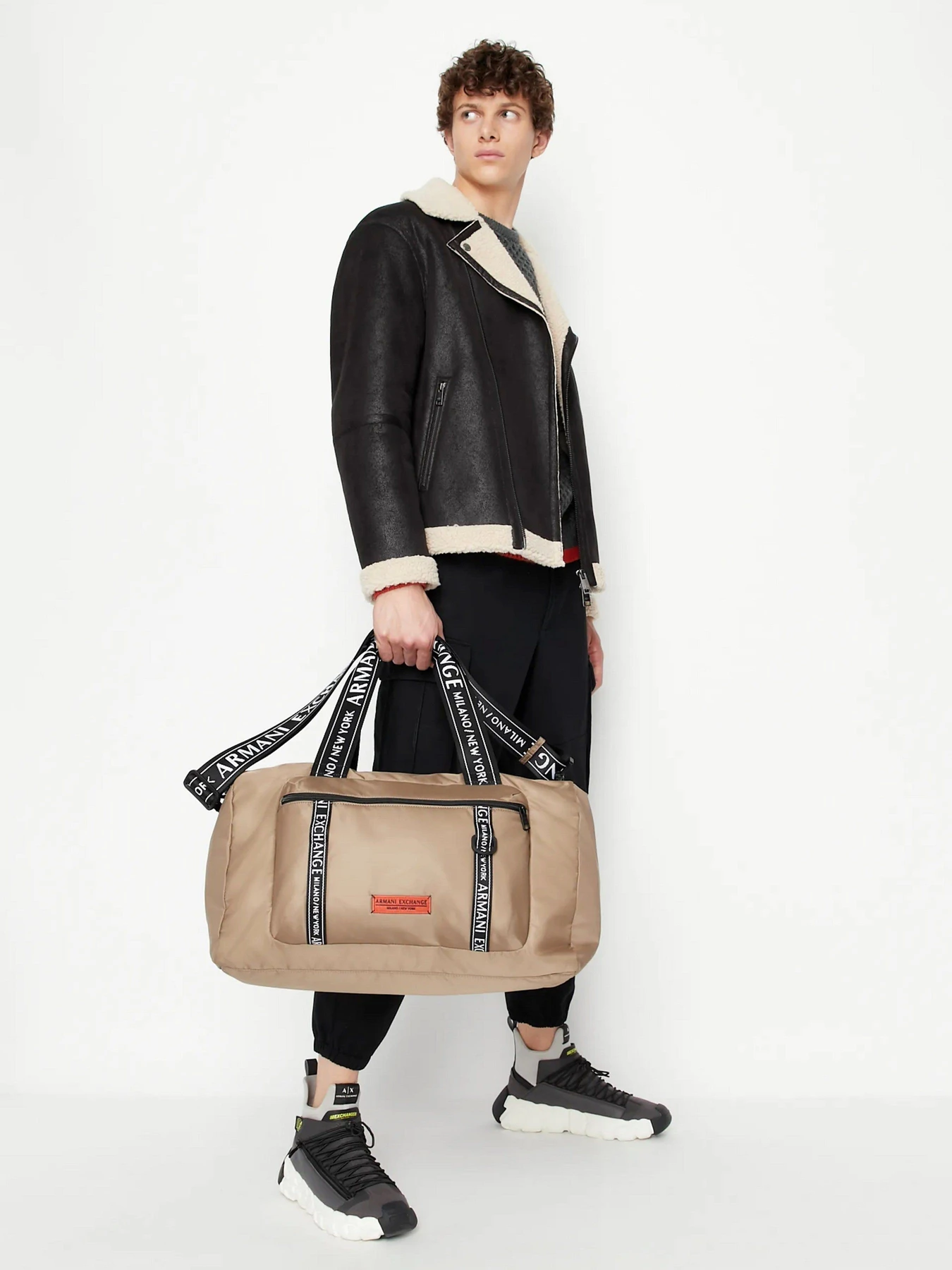 Куртки та дублянки Armani Exchange модель 6LZB37-ZE1DZ-22AS Куртки та дублянки Armani Exchange модель 6LZB37-ZE1DZ-22AS Фото