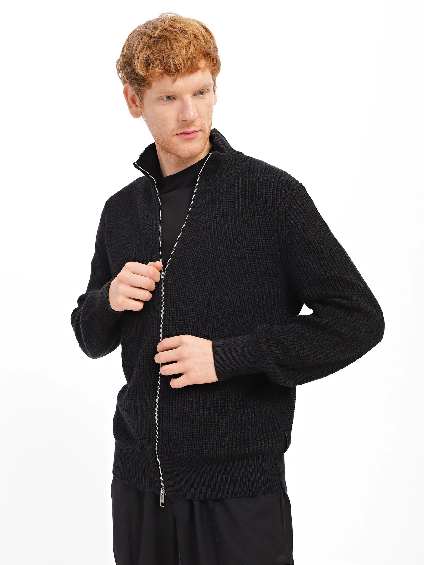 Светри та кардигани Armani Exchange модель 6LZE1A-ZM2AZ-1200 Светри та кардигани Armani Exchange модель 6LZE1A-ZM2AZ-1200 Фото