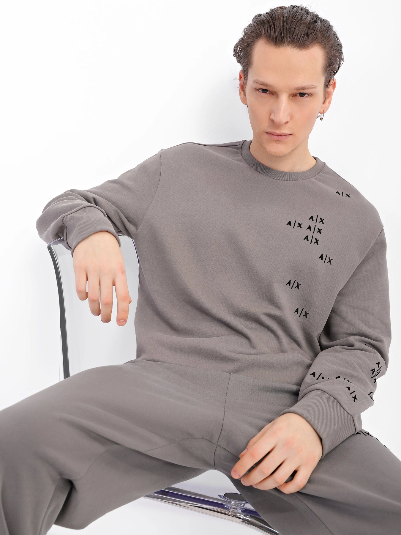 Худи и свитшоты Armani Exchange модель 6LZMAS-ZJBWZ-1979 Худи и свитшоты Armani Exchange модель 6LZMAS-ZJBWZ-1979 Фото