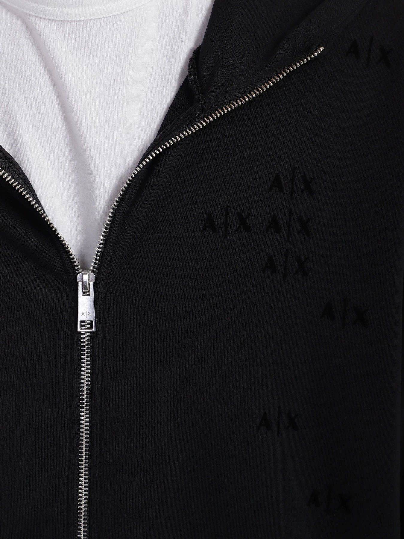 Худи и свитшоты Armani Exchange модель 6LZMAT-ZJBWZ-1200 Худи и свитшоты Armani Exchange модель 6LZMAT-ZJBWZ-1200 Фото