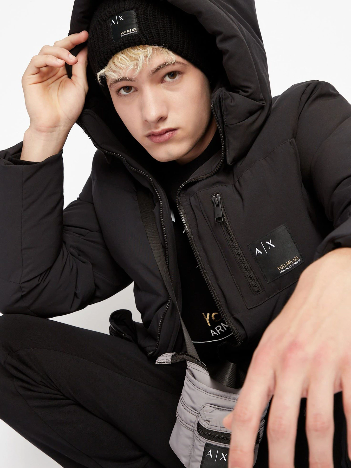 Худи и свитшоты Armani Exchange You.me.us. модель 6LZMAY-ZJFAZ-1200 Худи и свитшоты Armani Exchange You.me.us. модель 6LZMAY-ZJFAZ-1200 Фото