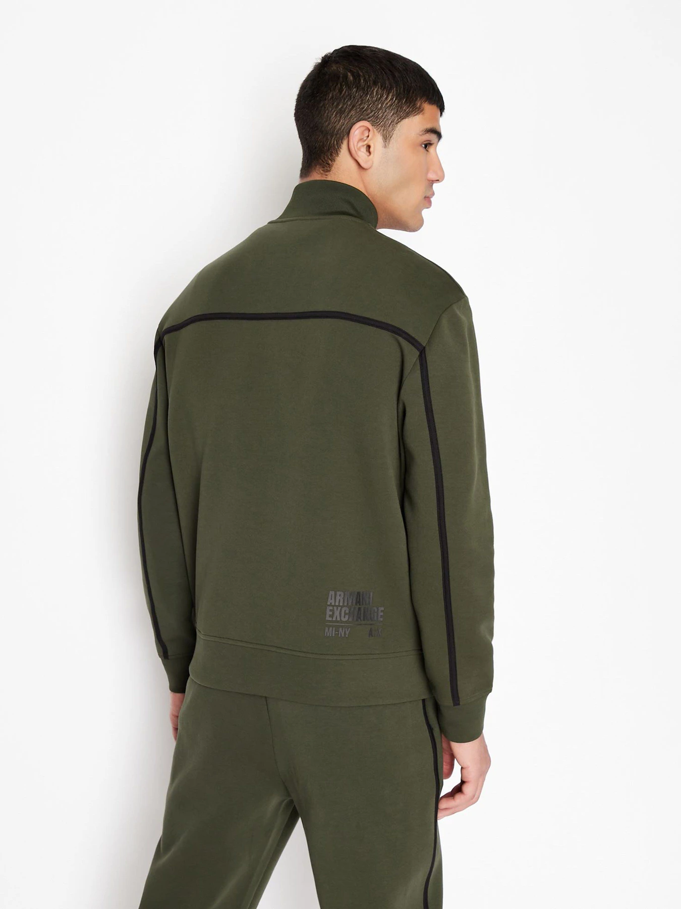 Худи и свитшоты Armani Exchange модель 6LZMFD-ZJ5NZ-1851 Худи и свитшоты Armani Exchange модель 6LZMFD-ZJ5NZ-1851 Фото