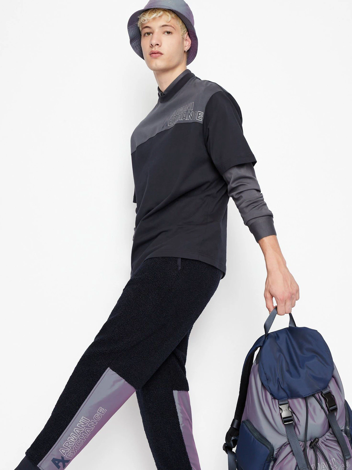 Футболки и поло Armani Exchange модель 6LZMHS-ZJZ8Z-25DN Футболки и поло Armani Exchange модель 6LZMHS-ZJZ8Z-25DN Фото