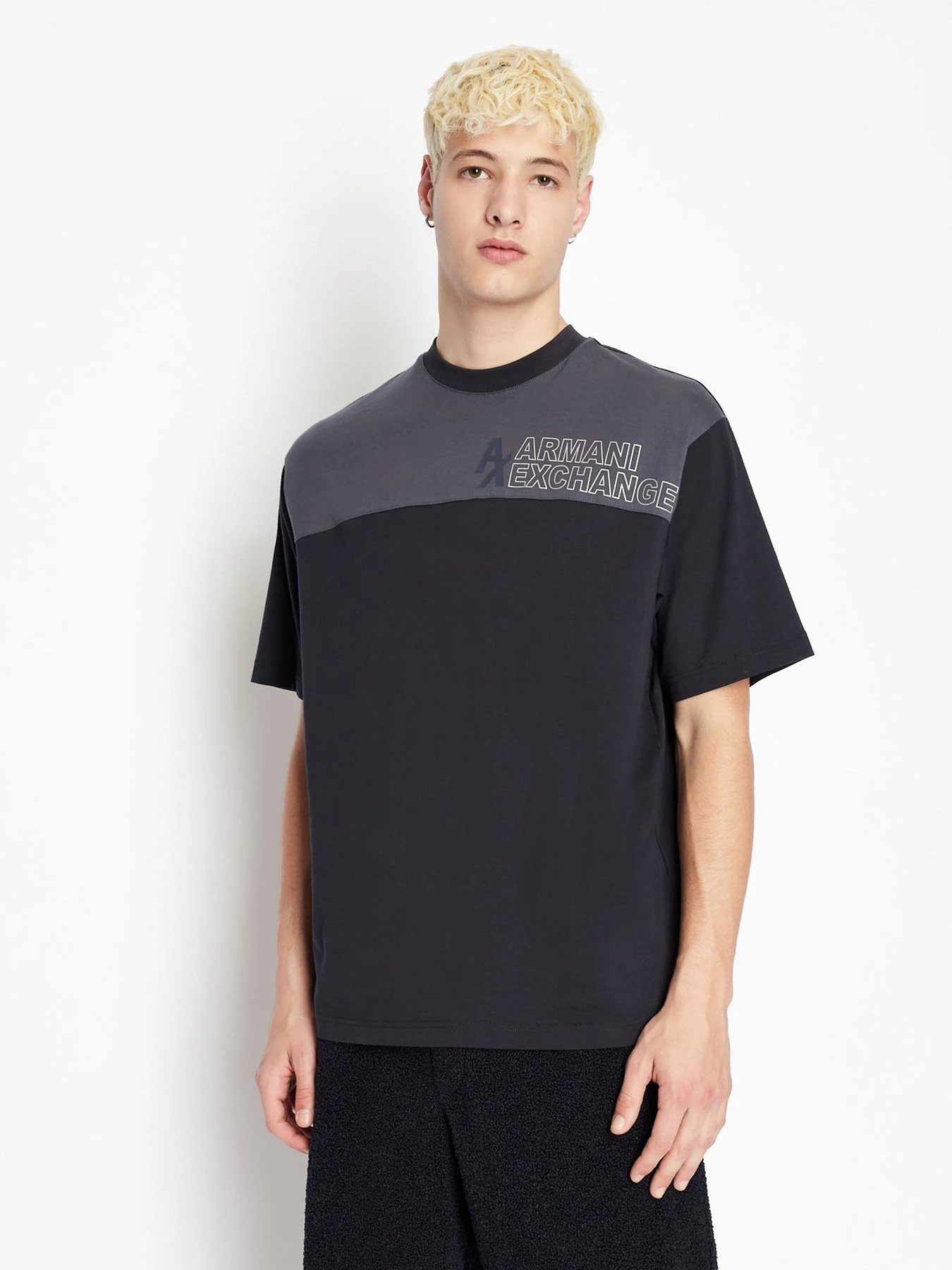 Футболки и поло Armani Exchange модель 6LZMHS-ZJZ8Z-25DN Футболки и поло Armani Exchange модель 6LZMHS-ZJZ8Z-25DN Фото
