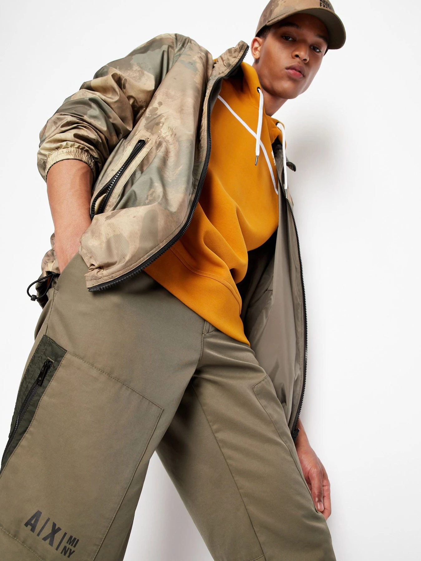 Штани Armani Exchange модель 6LZP01-ZNURZ-2879 Фото