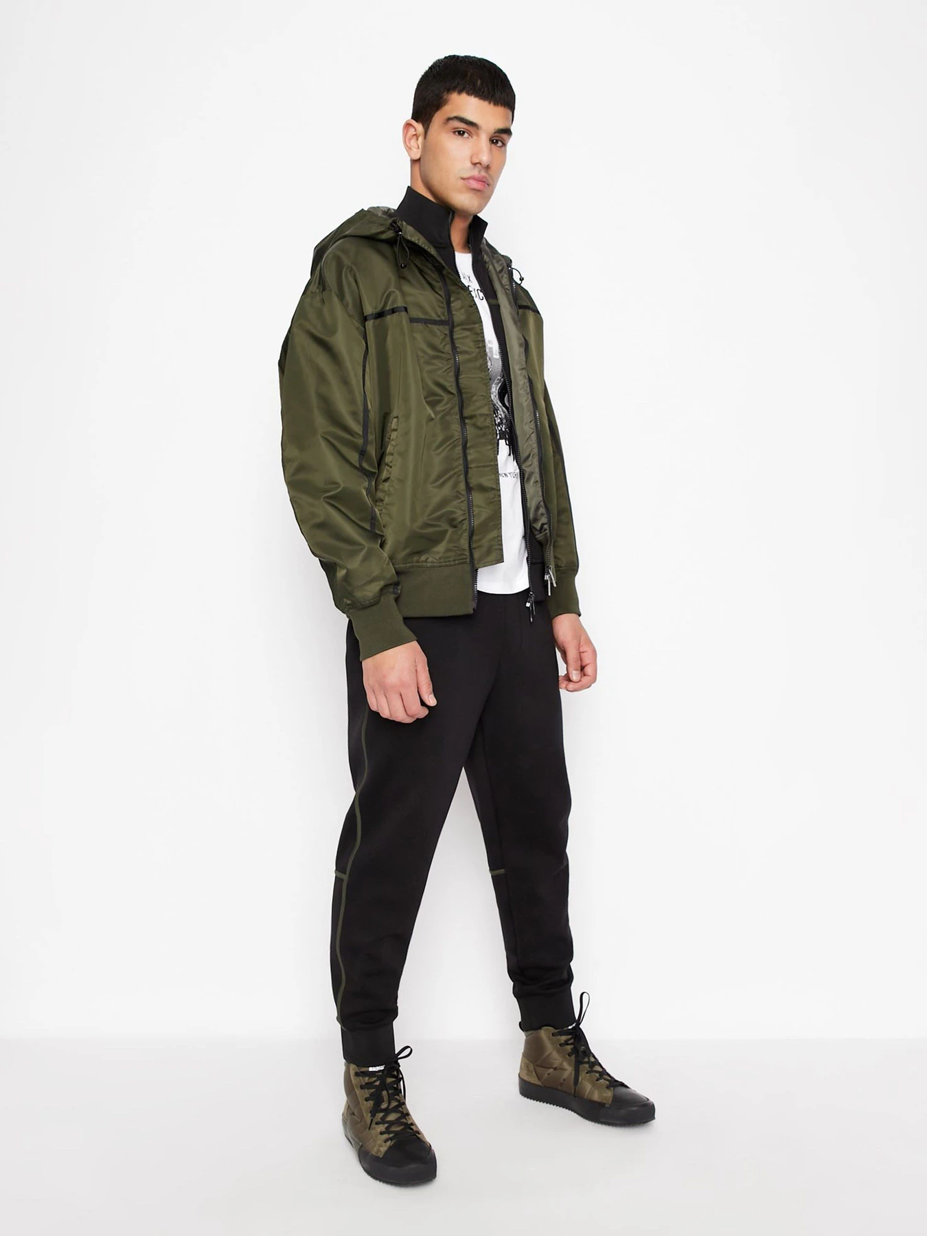 Брюки Armani Exchange модель 6LZPFD-ZJ5NZ-1200 Брюки Armani Exchange модель 6LZPFD-ZJ5NZ-1200 Фото