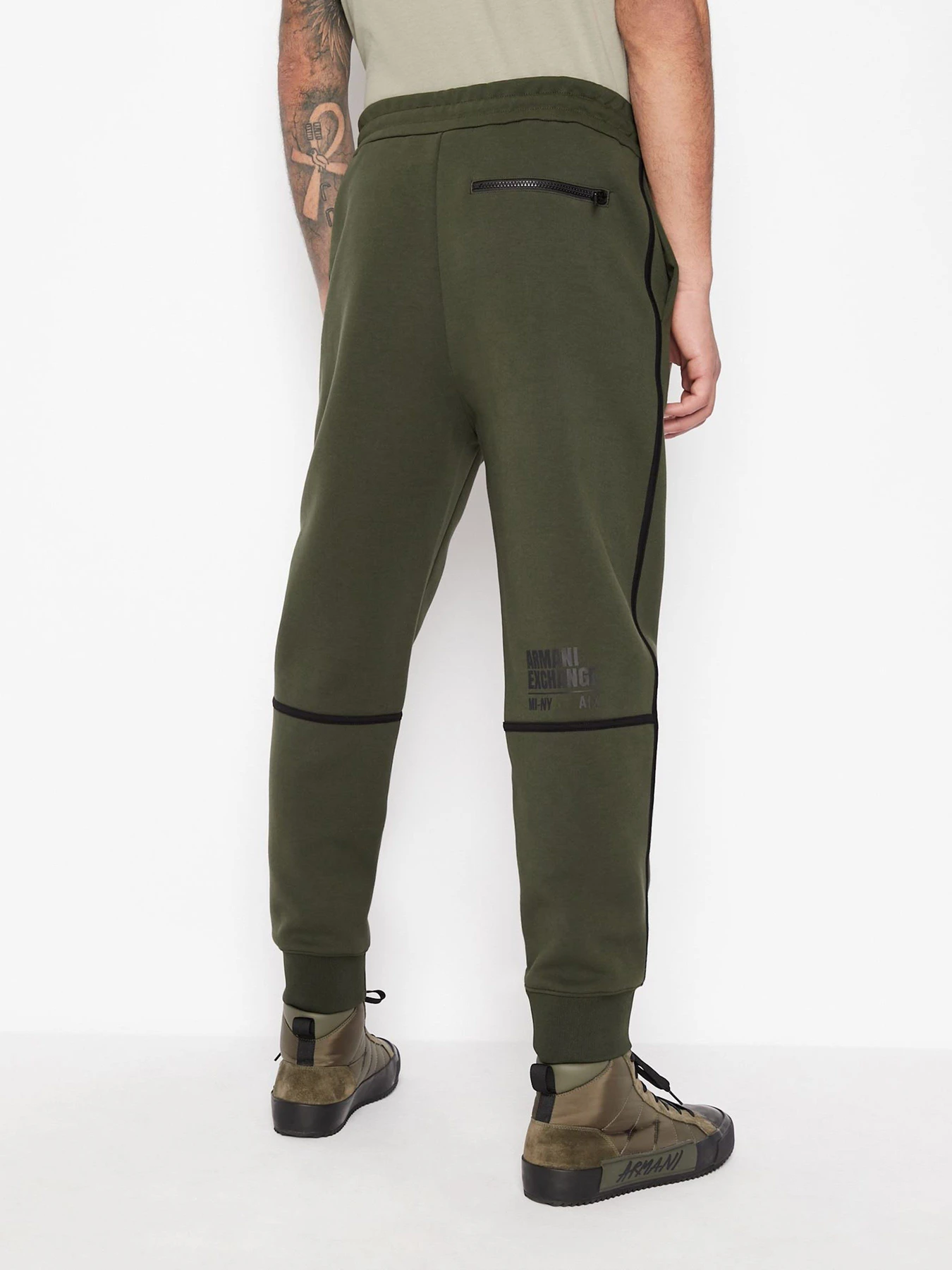 Штани Armani Exchange модель 6LZPFD-ZJ5NZ-1851 Штани Armani Exchange модель 6LZPFD-ZJ5NZ-1851 Фото