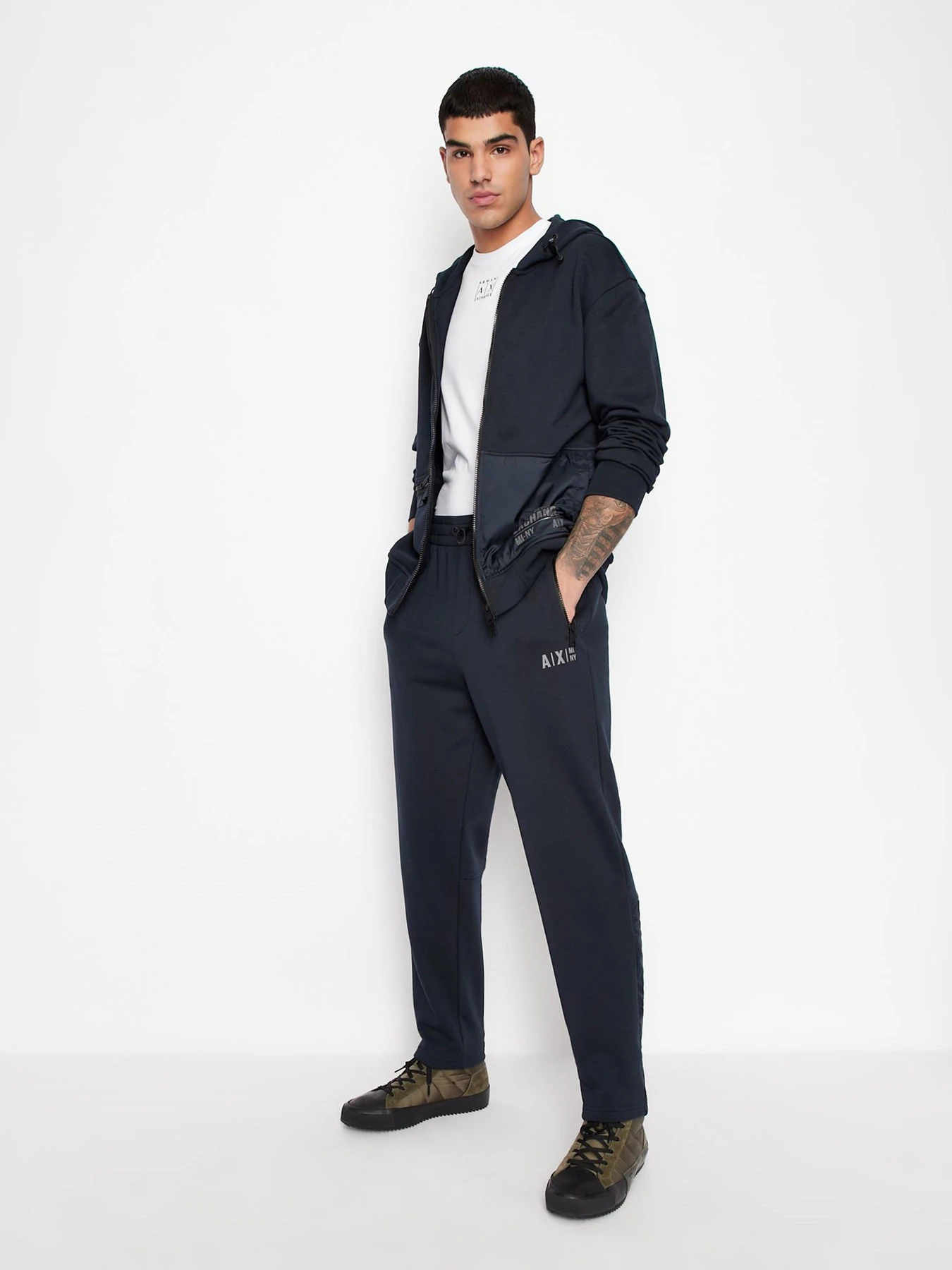 Футболки и поло Armani Exchange модель 6LZTAA-ZJA5Z-1100 Фото