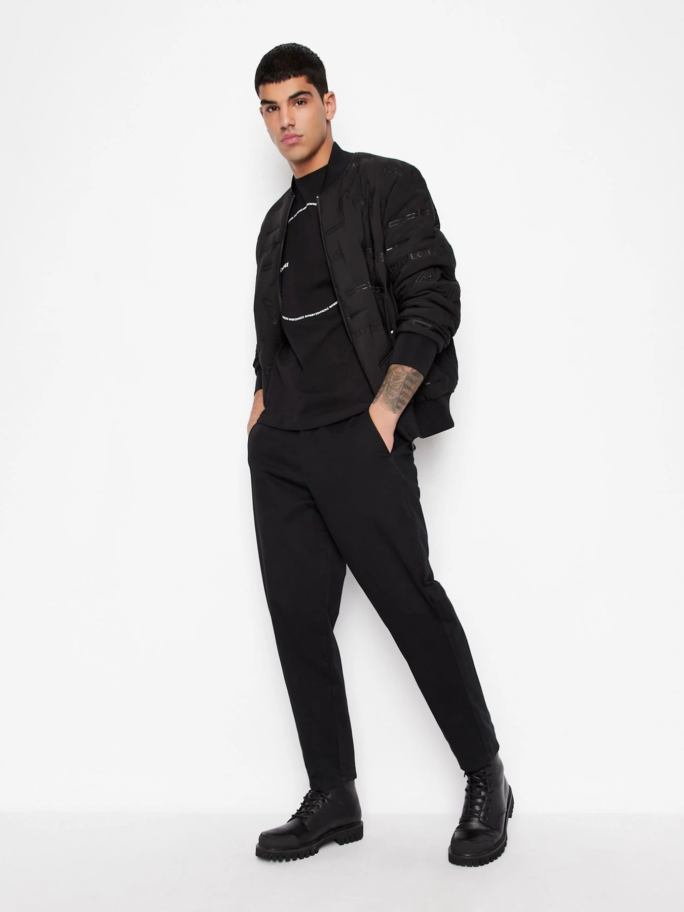Футболки и поло Armani Exchange модель 6LZTAC-ZJGCZ-1200 Футболки и поло Armani Exchange модель 6LZTAC-ZJGCZ-1200 Фото