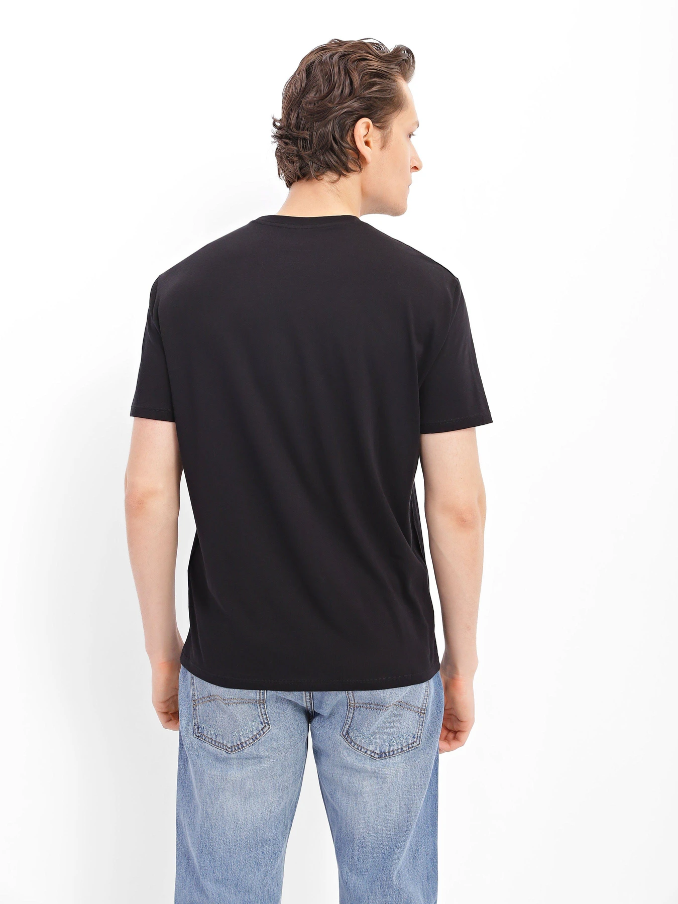 Футболки и поло Armani Exchange модель 6LZTBR-ZJA5Z-1200 Футболки и поло Armani Exchange модель 6LZTBR-ZJA5Z-1200 Фото
