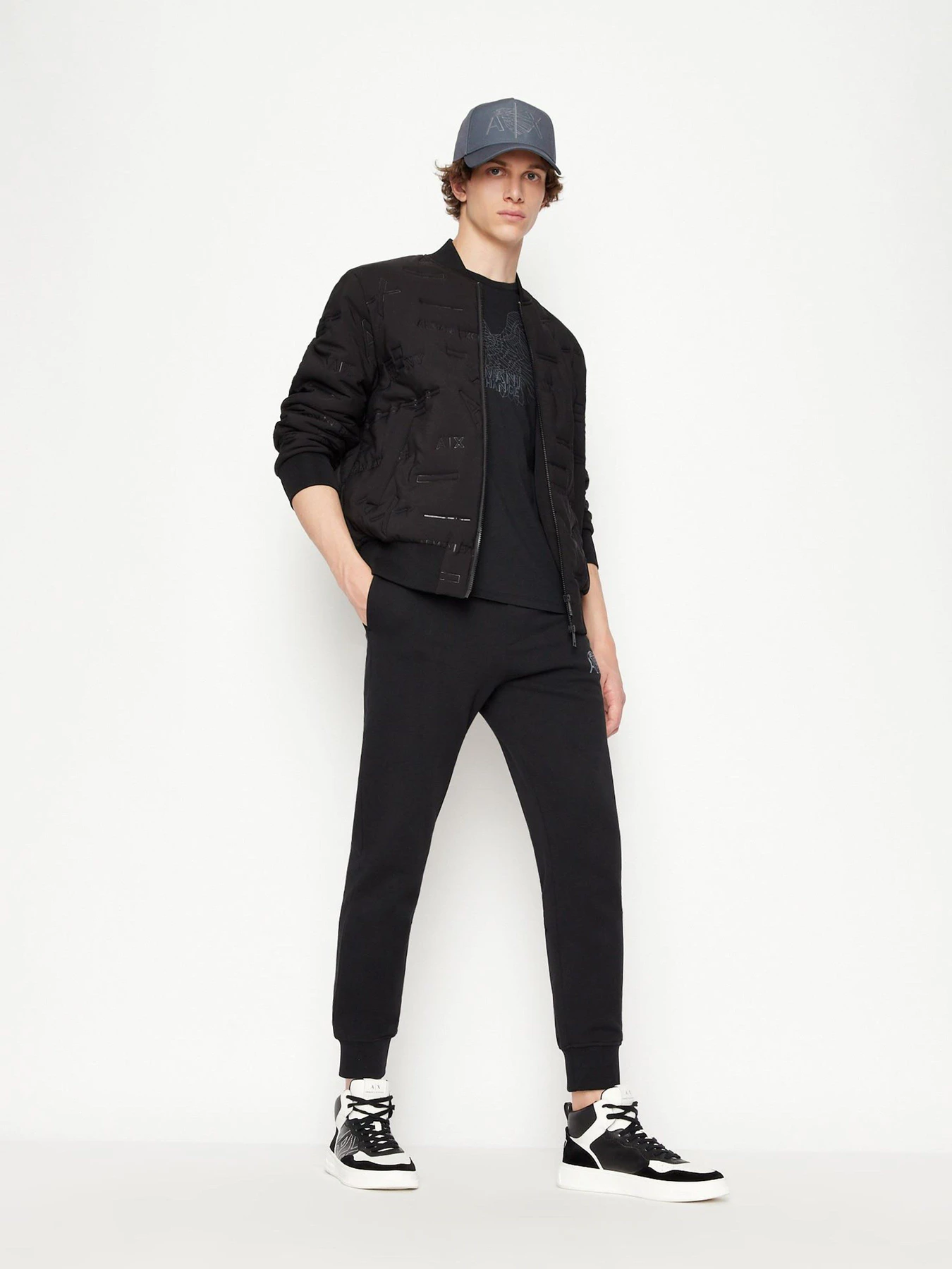 Футболки и поло Armani Exchange модель 6LZTHL-ZJ5LZ-1200 Футболки и поло Armani Exchange модель 6LZTHL-ZJ5LZ-1200 Фото
