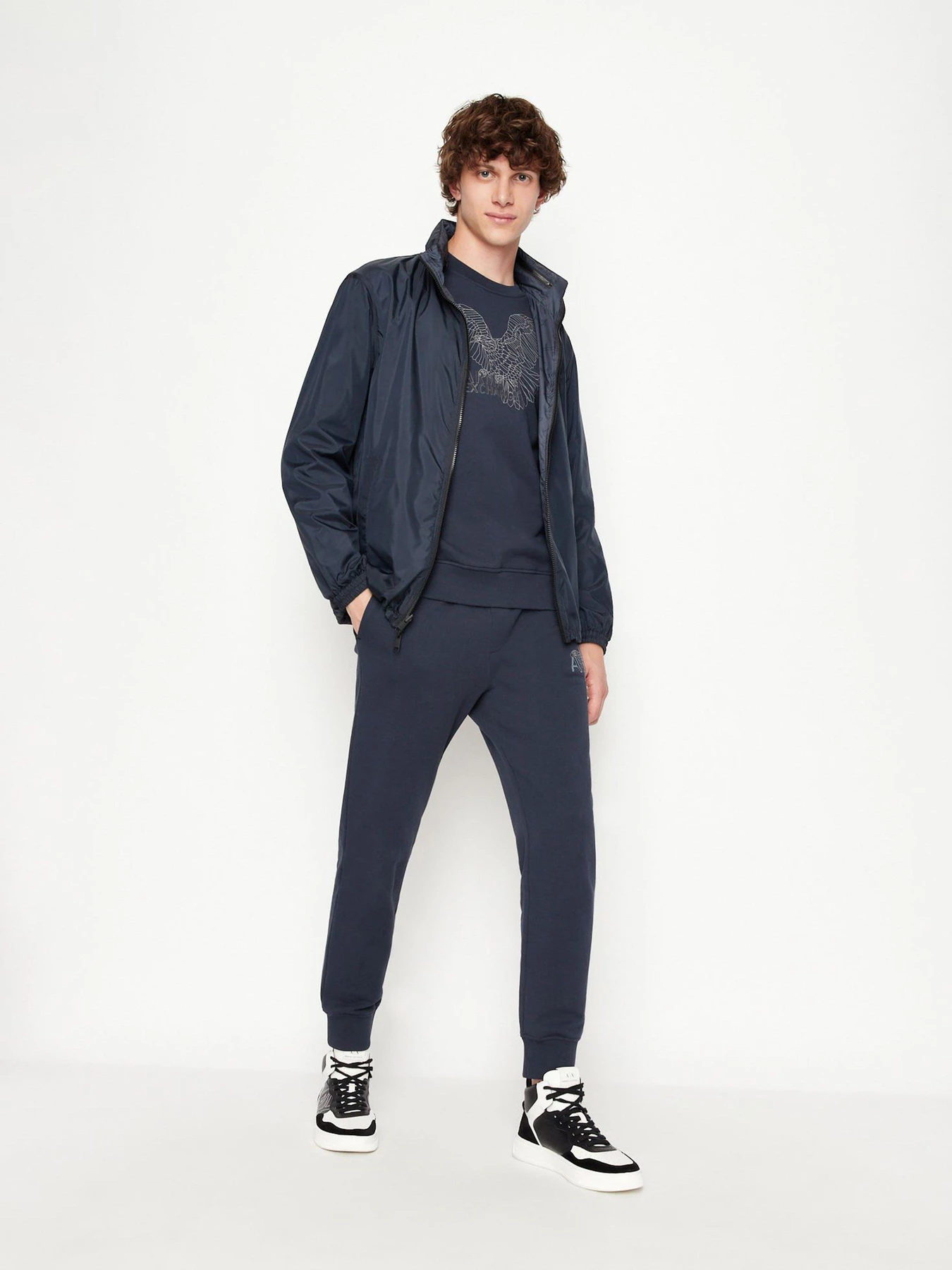 Худи и свитшоты Armani Exchange модель 6LZMHG-ZJ6RZ-1510 Худи и свитшоты Armani Exchange модель 6LZMHG-ZJ6RZ-1510 Фото