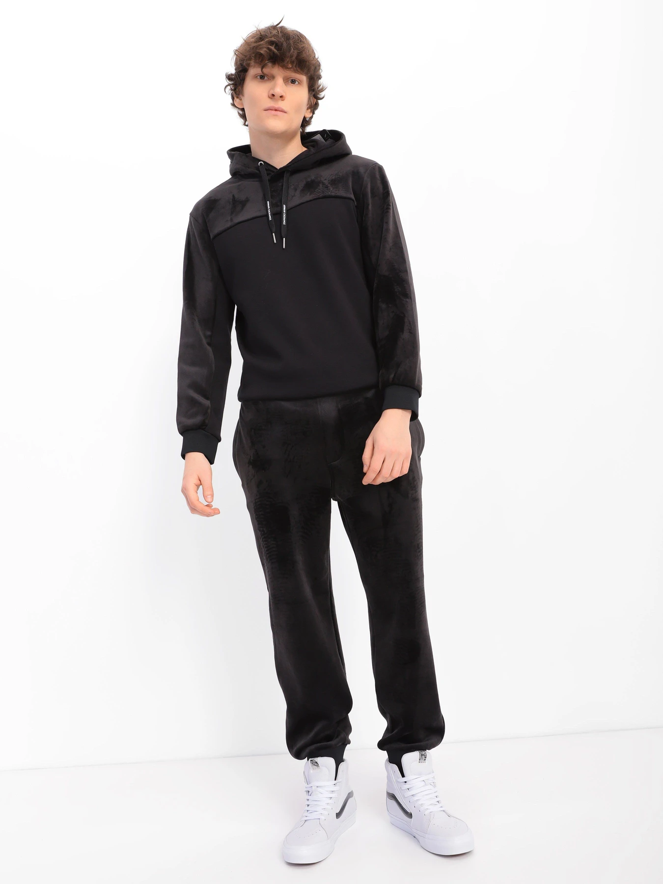 Худи и свитшоты Armani Exchange модель 6LZMKA-ZJ6LZ-1200 Худи и свитшоты Armani Exchange модель 6LZMKA-ZJ6LZ-1200 Фото