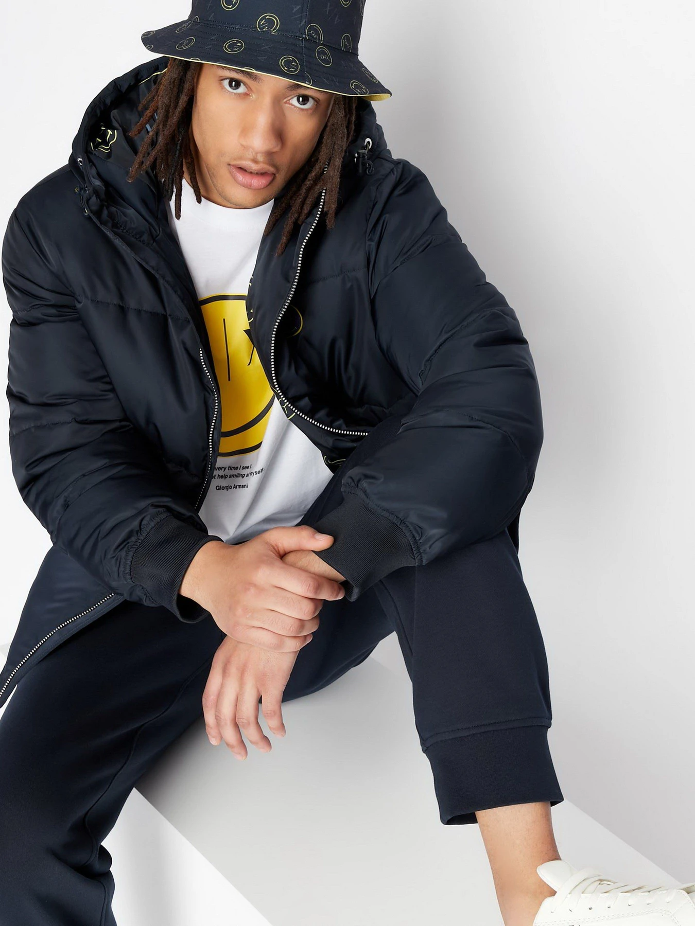 Брюки Armani Exchange SMILEYWORLD® модель 6LZPJC-ZJ6HZ-1510 Брюки Armani Exchange SMILEYWORLD® модель 6LZPJC-ZJ6HZ-1510 Фото