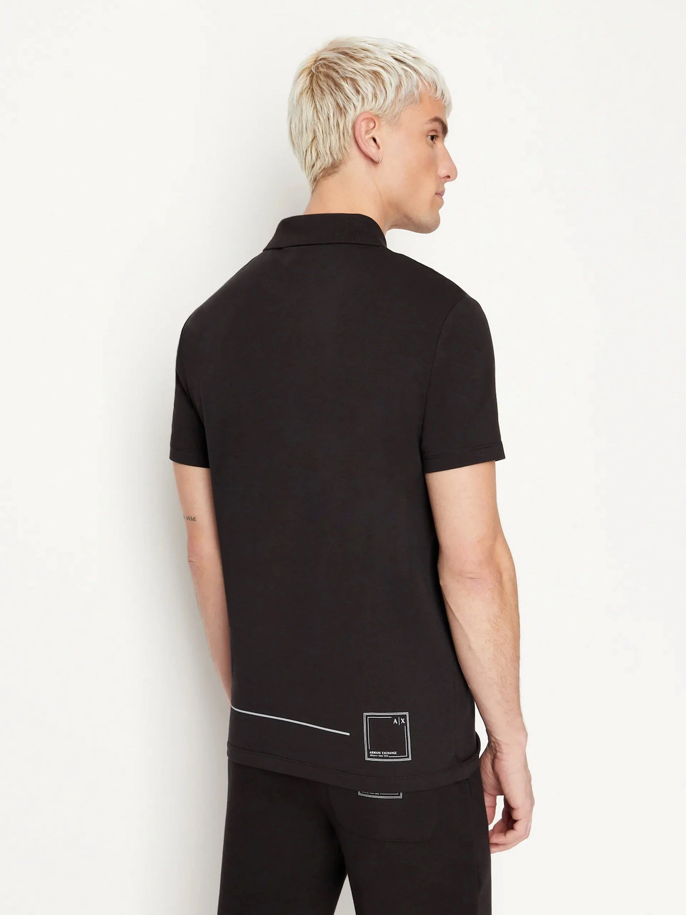 Футболки і поло Armani Exchange модель 3RZFBB-ZJCDZ-1200 Фото