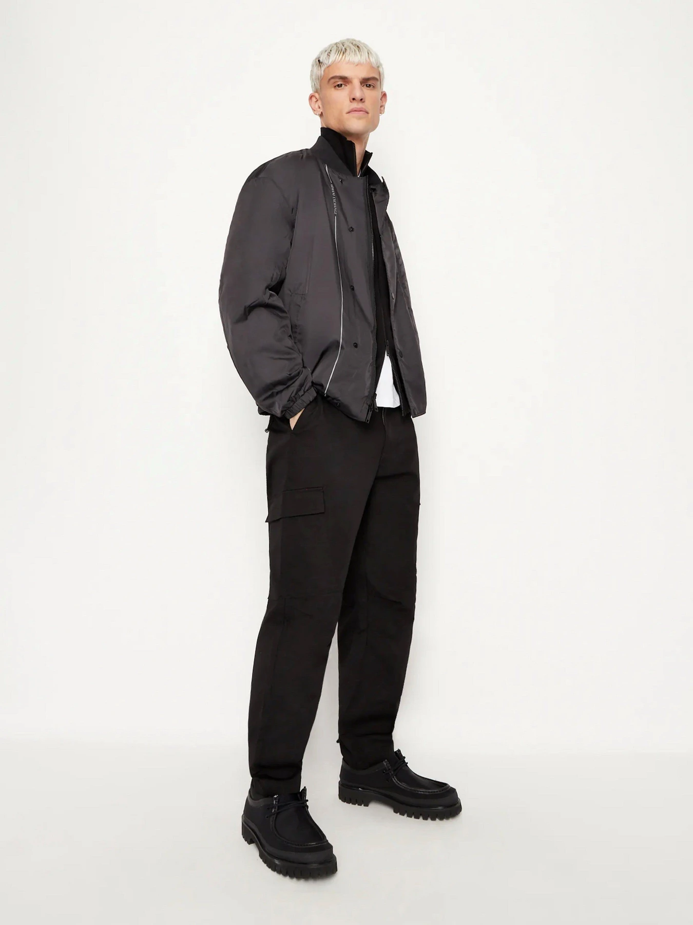 Свитры и кардиганы Armani Exchange модель 3RZE1A-ZMQ7Z-1200 Свитры и кардиганы Armani Exchange модель 3RZE1A-ZMQ7Z-1200 Фото