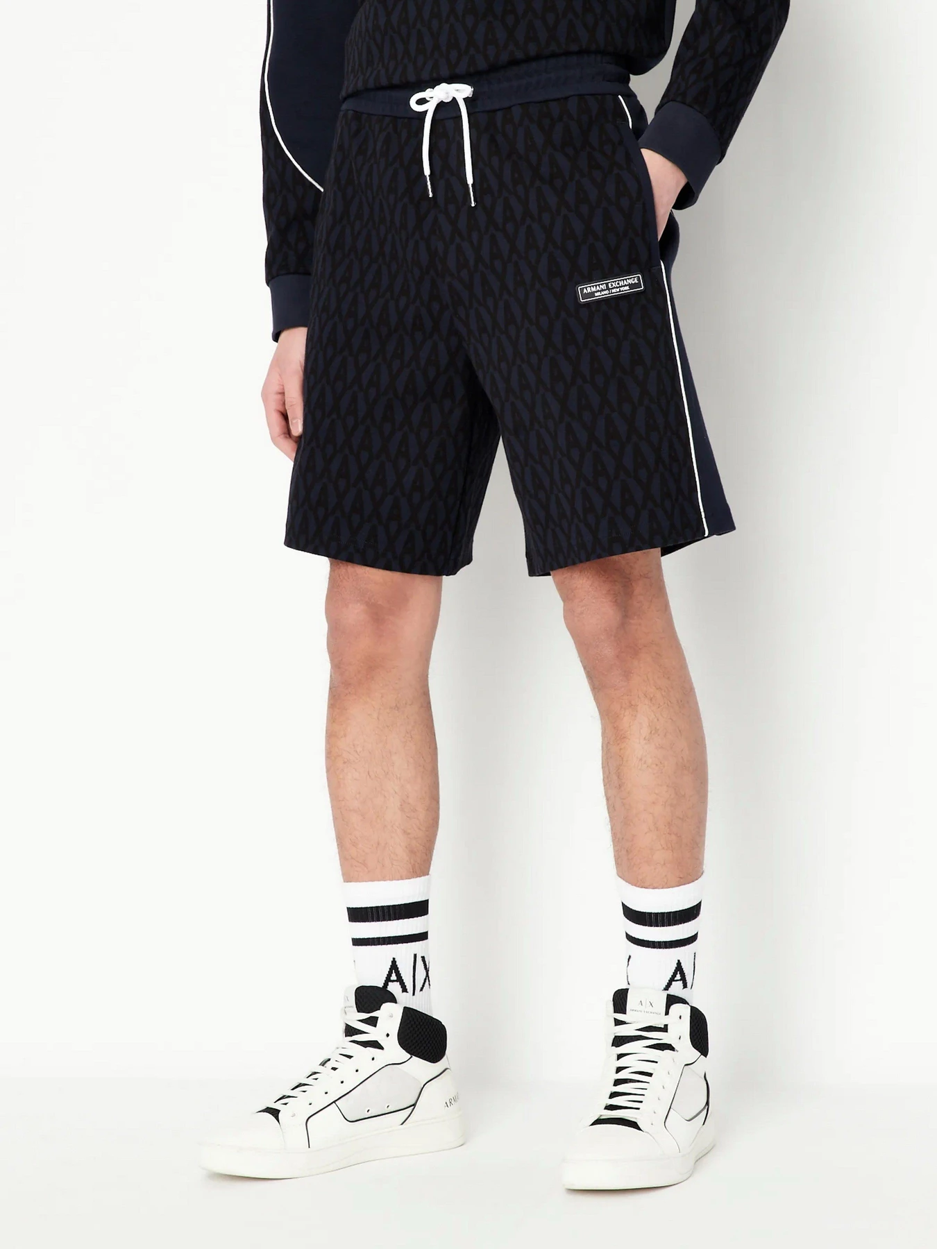 Шорти Armani Exchange модель 3RZSLA-ZJGFZ-85CN Шорти Armani Exchange модель 3RZSLA-ZJGFZ-85CN Фото