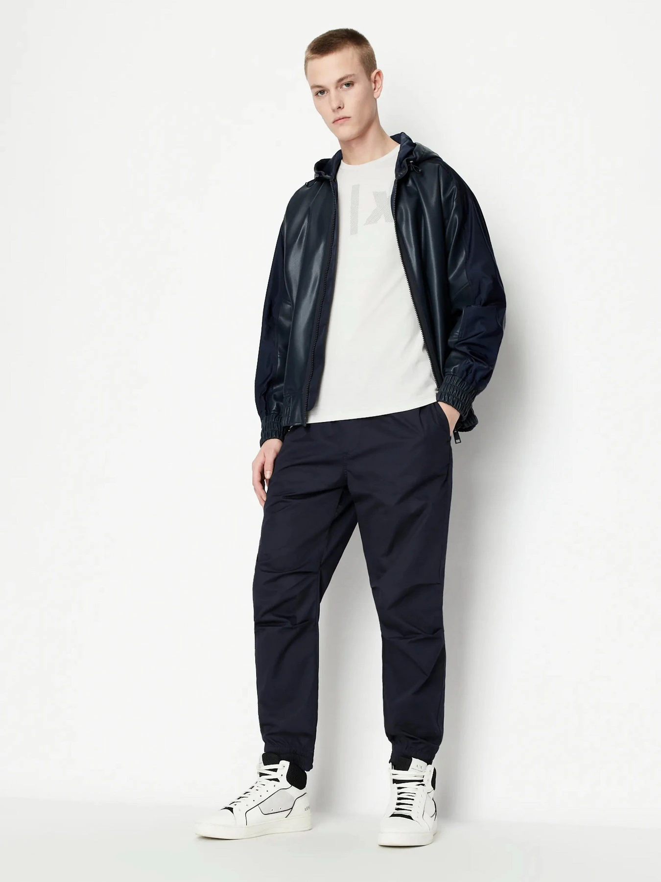 Футболки и поло Armani Exchange модель 3RZTFF-ZJH4Z-1942 Футболки и поло Armani Exchange модель 3RZTFF-ZJH4Z-1942 Фото