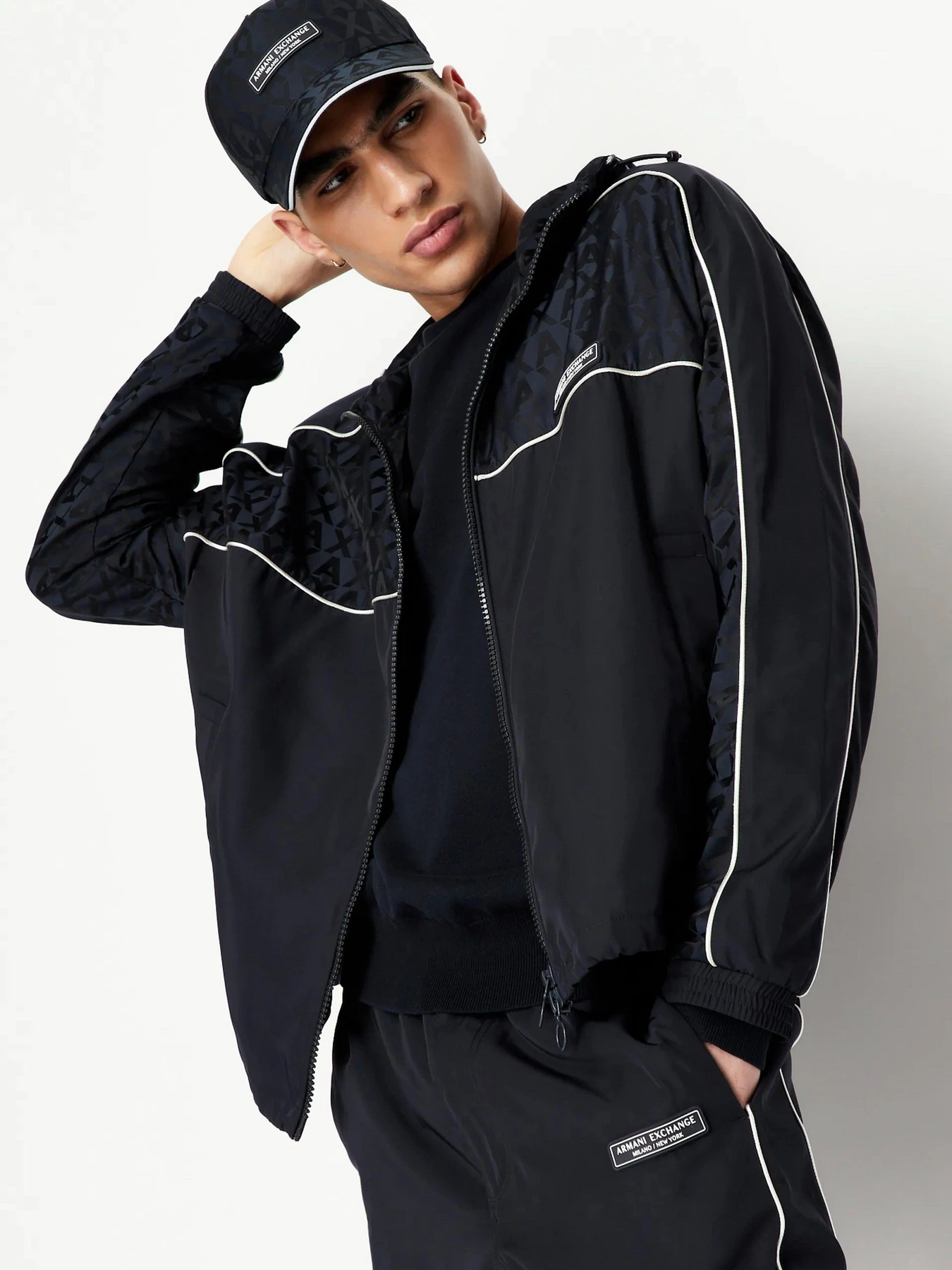 Куртки та дублянки Armani Exchange модель 3RZBL1-ZN1SZ-85CN Куртки та дублянки Armani Exchange модель 3RZBL1-ZN1SZ-85CN Фото