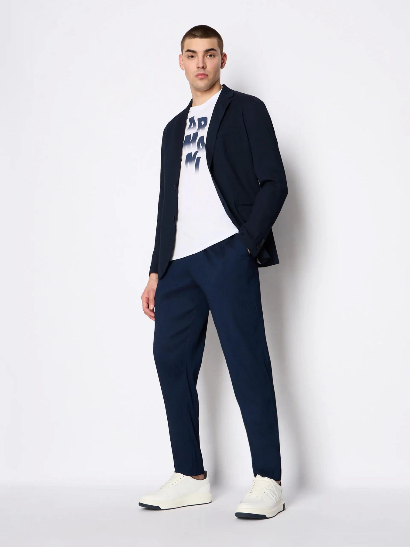 Пиджаки Armani Exchange модель 3RZG45-ZN1FZ-1510 Фото