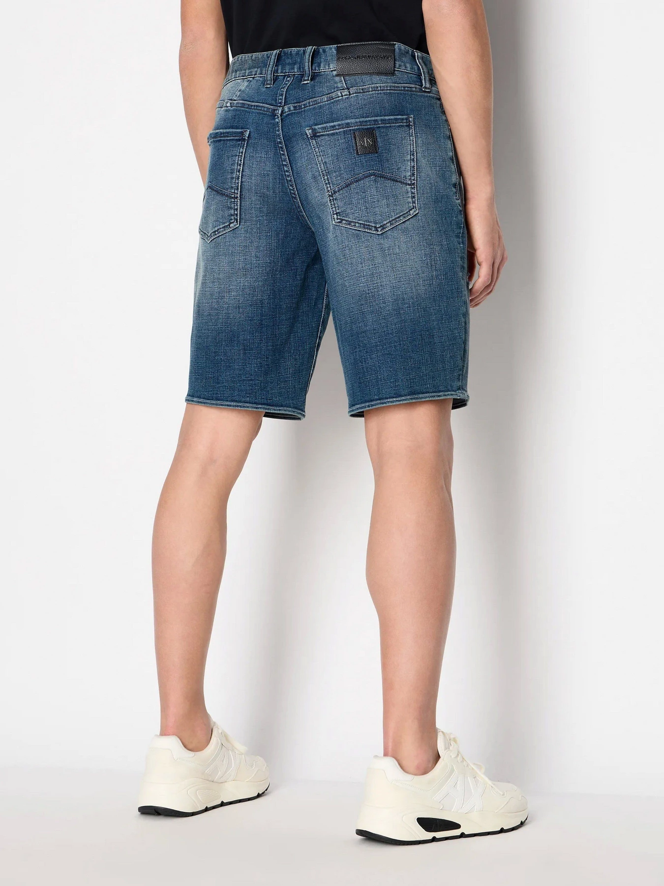 Шорти Armani Exchange модель 3RZJ65-Z3UHZ-1500 Шорти Armani Exchange модель 3RZJ65-Z3UHZ-1500 Фото