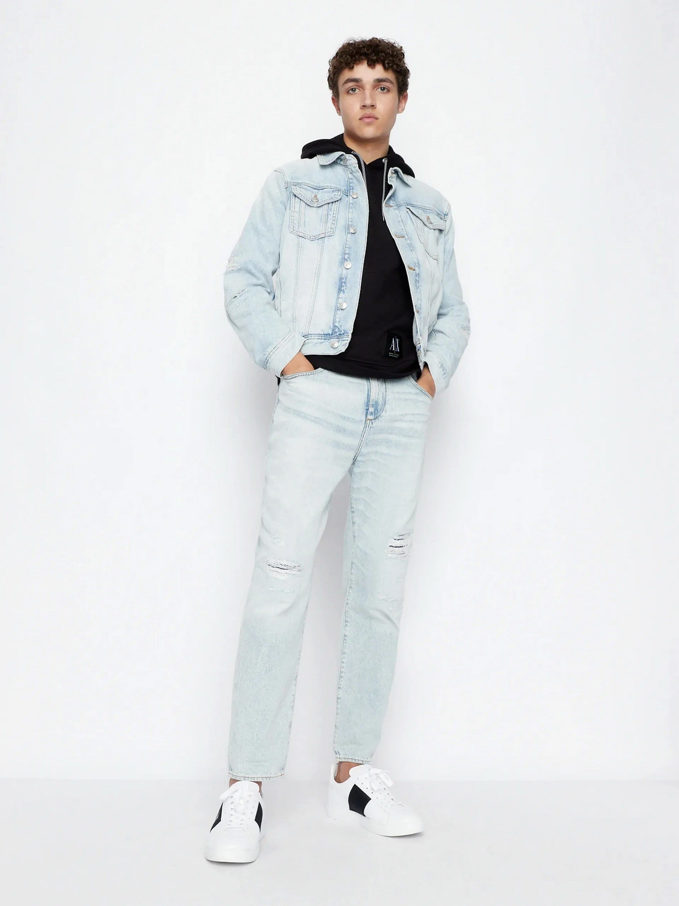 Худі та світшоти Armani Exchange модель 3RZMAA-ZJ83Z-1200 Худі та світшоти Armani Exchange модель 3RZMAA-ZJ83Z-1200 Фото