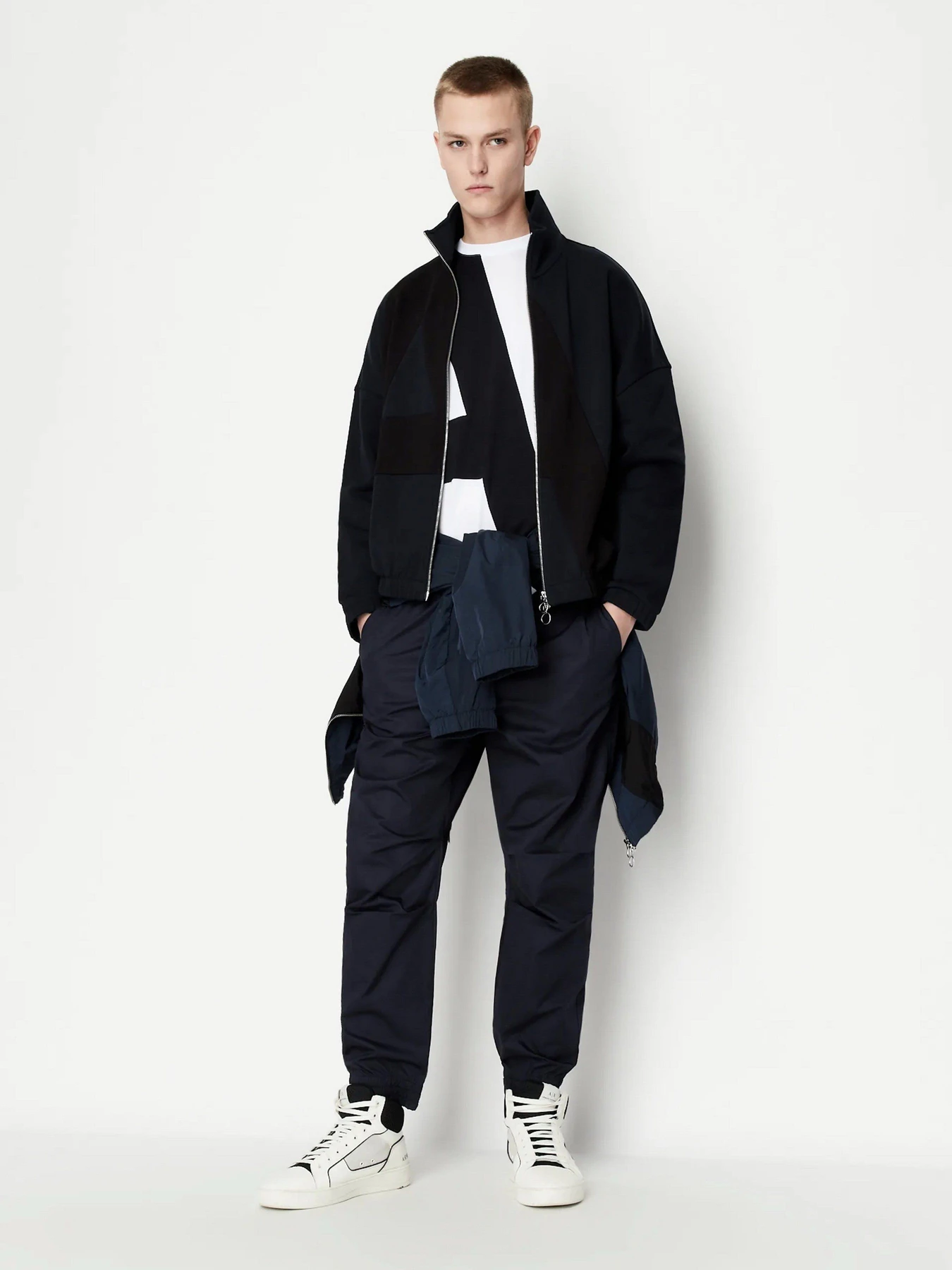 Футболки и поло Armani Exchange модель 3RZTLD-ZJH4Z-7144 Футболки и поло Armani Exchange модель 3RZTLD-ZJH4Z-7144 Фото
