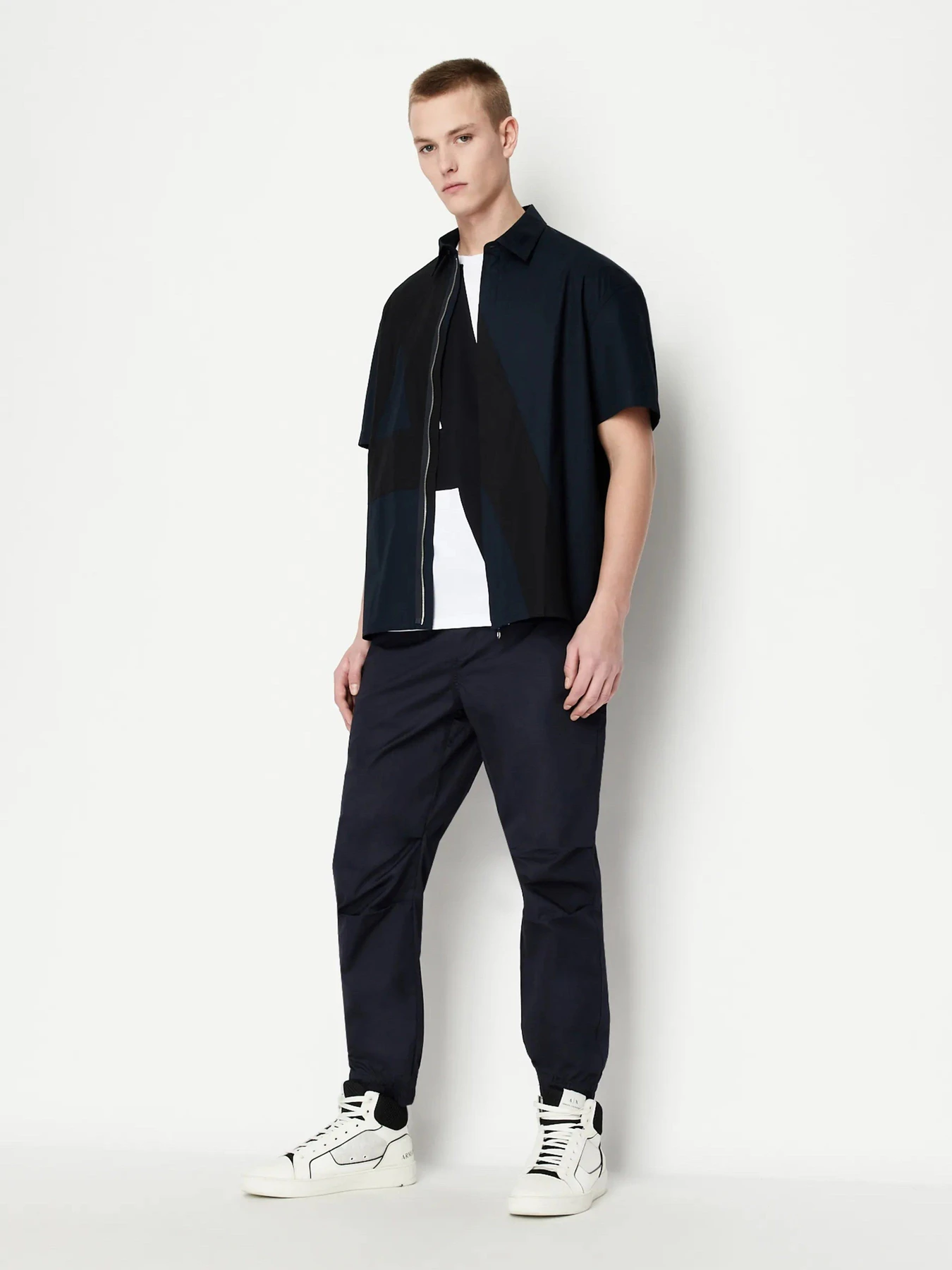 Рубашки Armani Exchange модель 3RZCL4-ZNKHZ-85CQ Рубашки Armani Exchange модель 3RZCL4-ZNKHZ-85CQ Фото