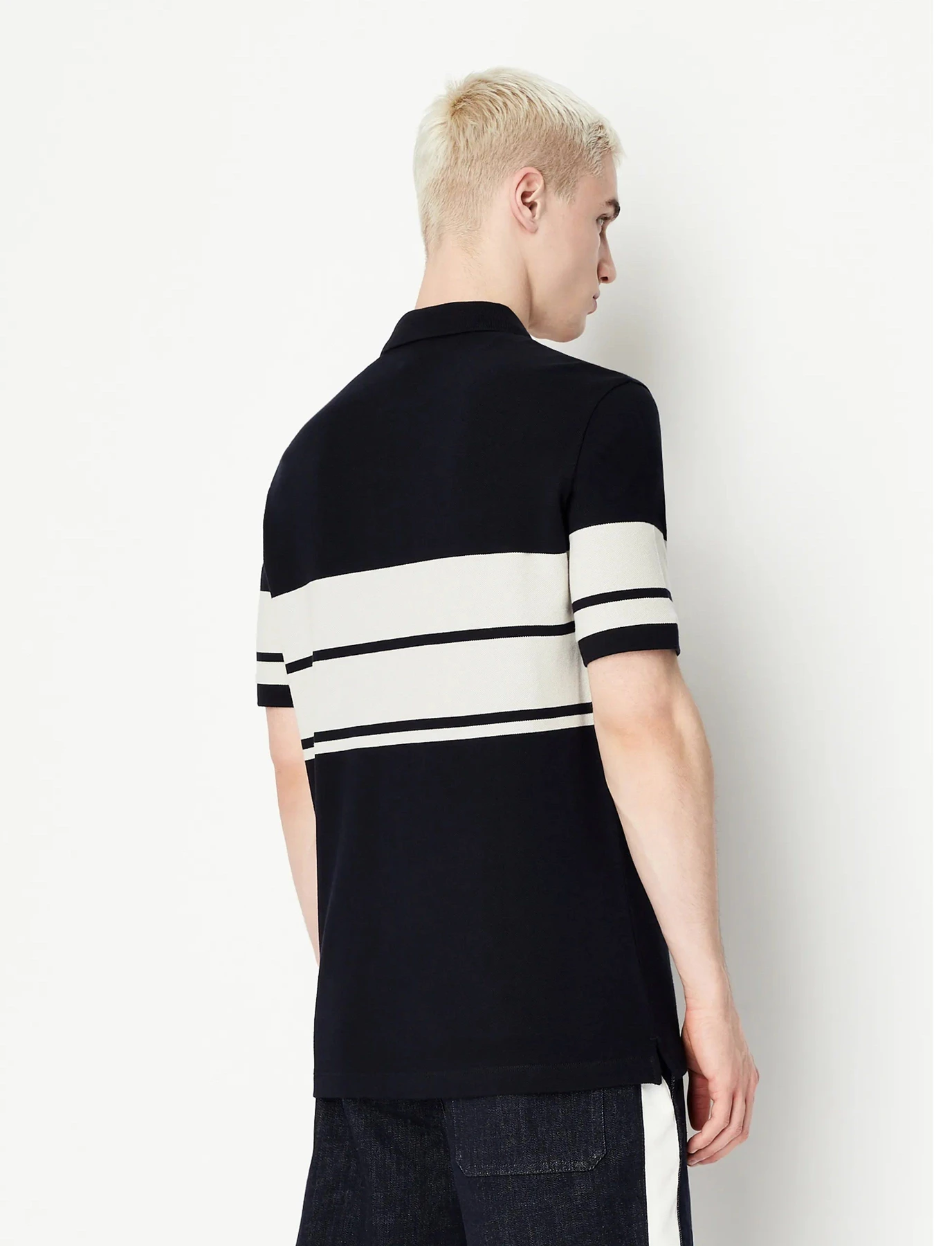 Футболки і поло Armani Exchange модель 3RZFGG-ZJM5Z-85CR Футболки і поло Armani Exchange модель 3RZFGG-ZJM5Z-85CR Фото