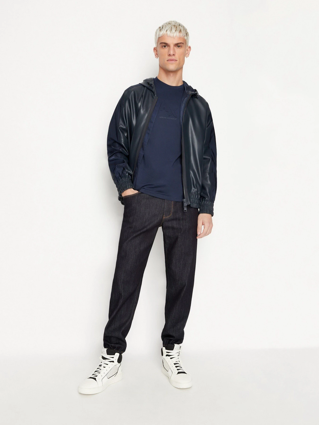 Футболки и поло Armani Exchange модель 3RZTHJ-ZJBYZ-15BA Фото