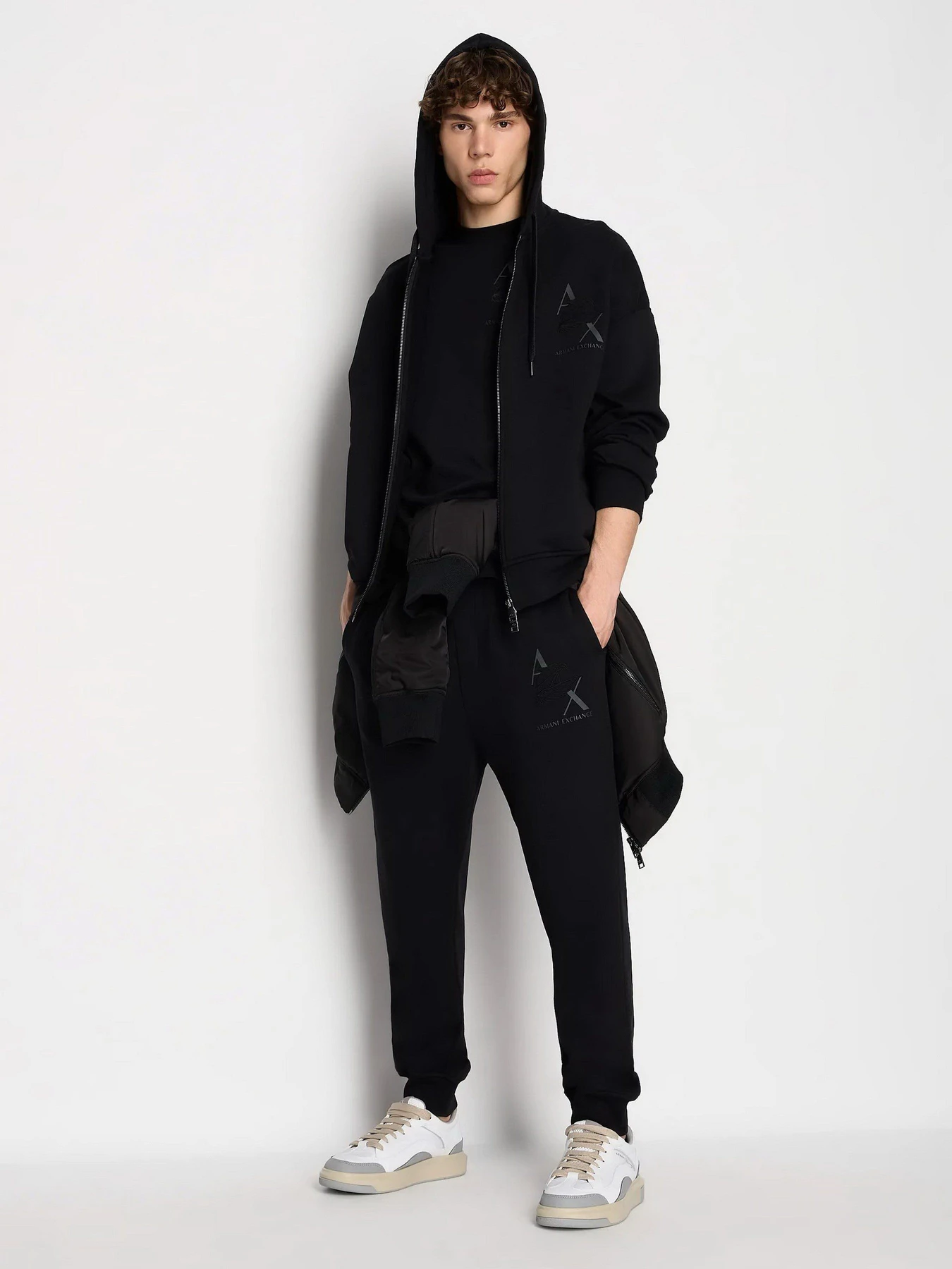 Футболки и поло Armani Exchange модель 6RZTAM-ZJ9TZ-1200 Фото