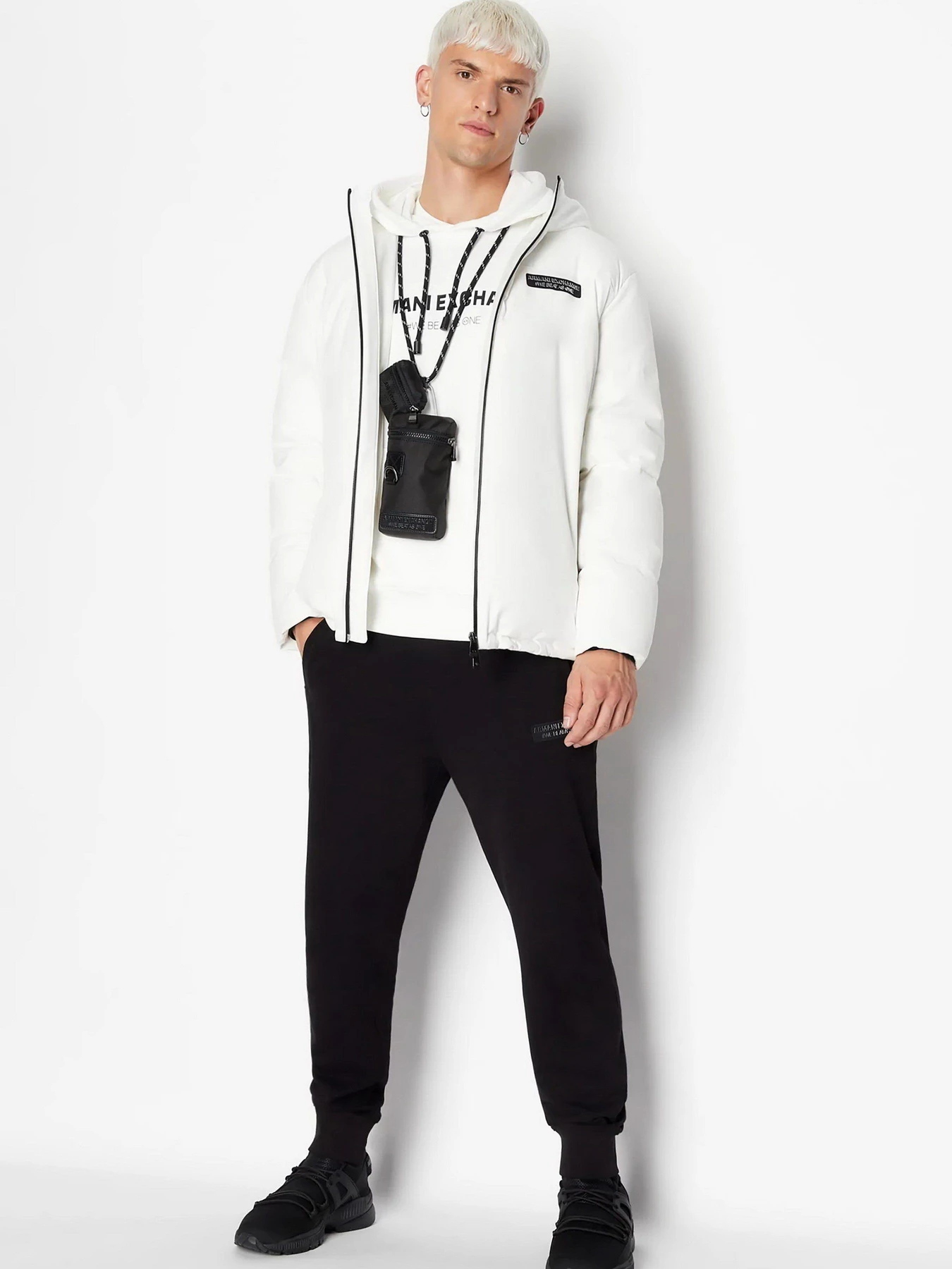 Куртки и дубленки Armani Exchange модель 6RZB03-ZNICZ-1116 Куртки и дубленки Armani Exchange модель 6RZB03-ZNICZ-1116 Фото