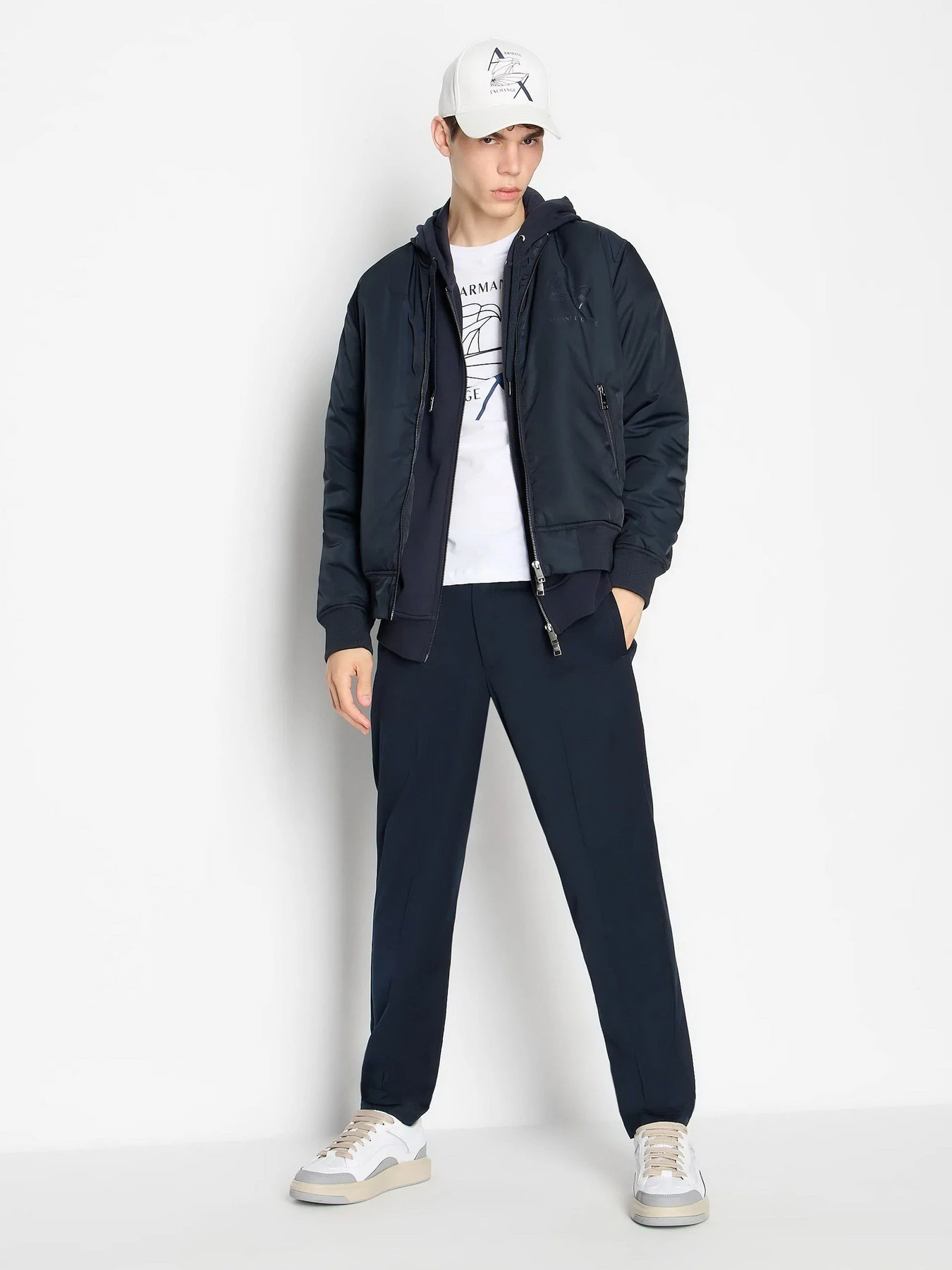 Куртки и дубленки Armani Exchange модель 6RZB05-ZNUEZ-1510 Куртки и дубленки Armani Exchange модель 6RZB05-ZNUEZ-1510 Фото