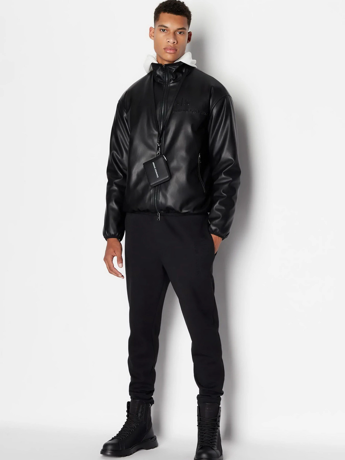 Куртки и дубленки Armani Exchange модель 6RZB17-ZE1CZ-1200 Куртки и дубленки Armani Exchange модель 6RZB17-ZE1CZ-1200 Фото