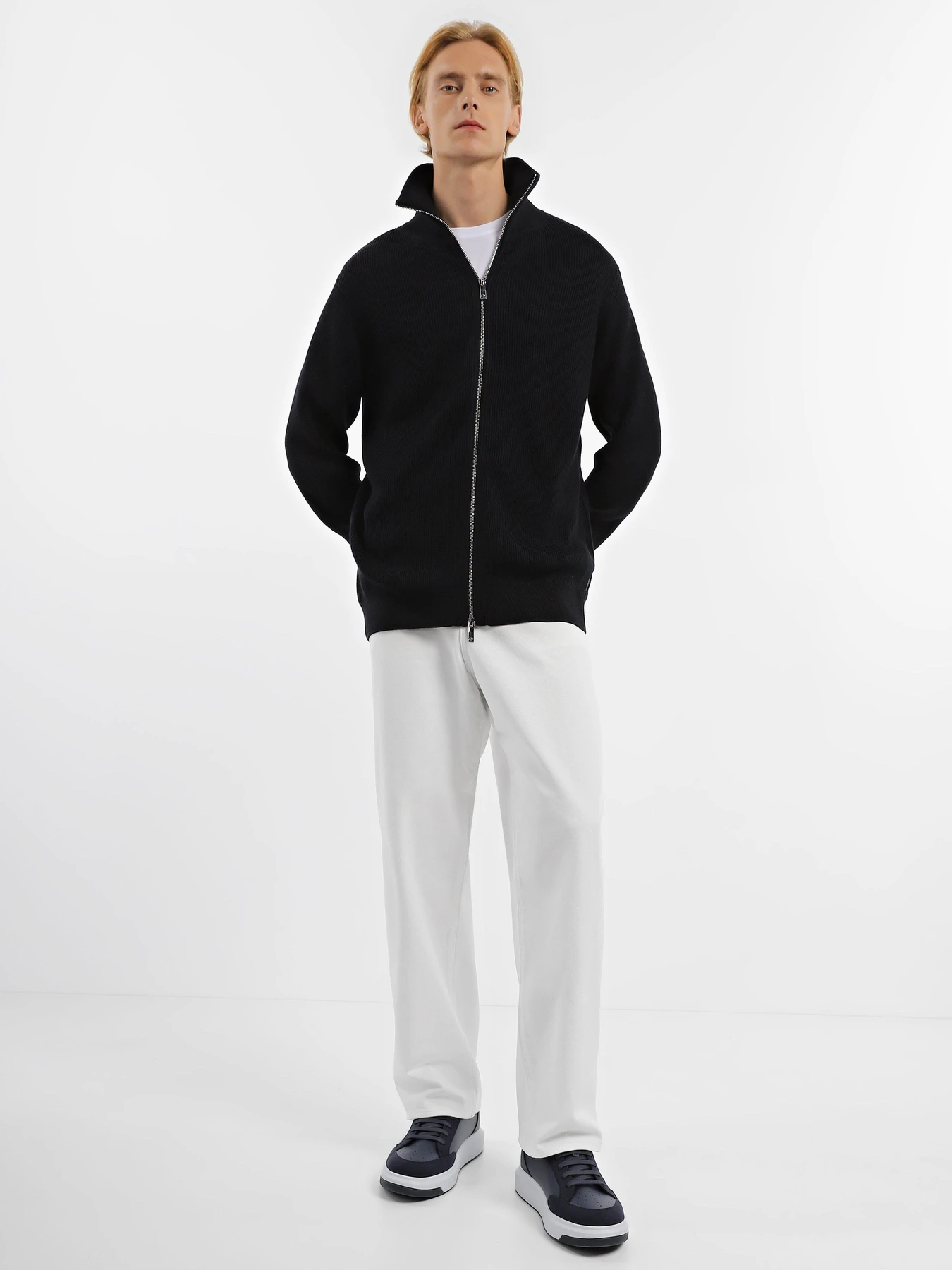 Худи и свитшоты Armani Exchange модель 6RZE6A-ZM1LZ-1583 Худи и свитшоты Armani Exchange модель 6RZE6A-ZM1LZ-1583 Фото