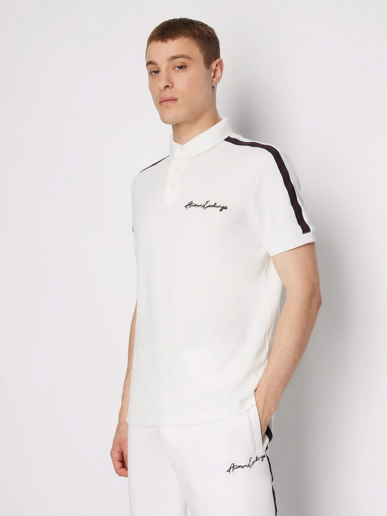 Футболки и поло Armani Exchange модель 6RZFLD-ZJYCZ-1116 Футболки и поло Armani Exchange модель 6RZFLD-ZJYCZ-1116 Фото