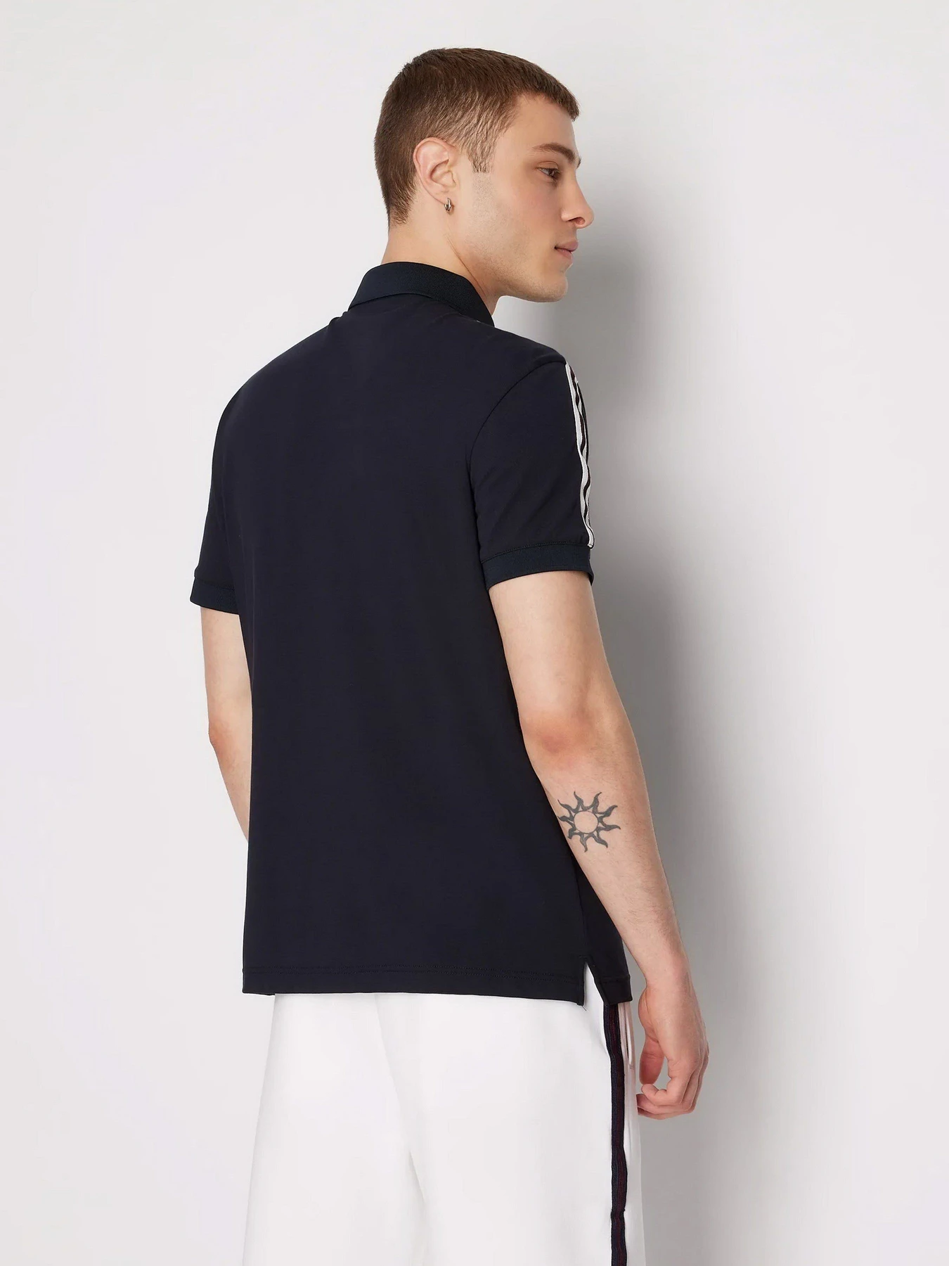 Футболки и поло Armani Exchange модель 6RZFLD-ZJYCZ-1583 Футболки и поло Armani Exchange модель 6RZFLD-ZJYCZ-1583 Фото