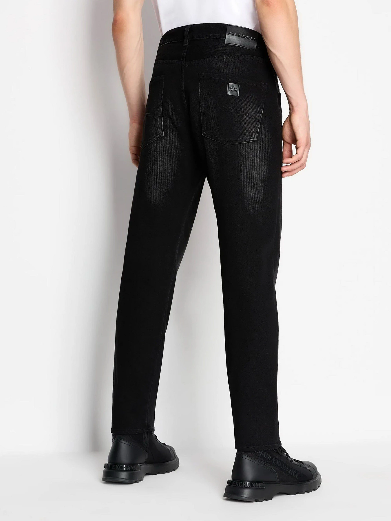 Джинси Armani Exchange J24 модель 6RZJ24-Z1VQZ-0204 Джинси Armani Exchange J24 модель 6RZJ24-Z1VQZ-0204 Фото