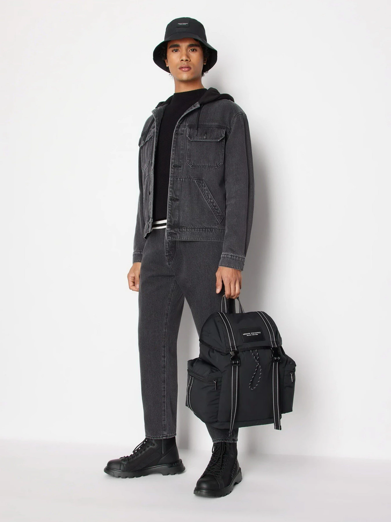 Светри та кардигани Armani Exchange модель 6RZM6A-ZMX8Z-1200 Светри та кардигани Armani Exchange модель 6RZM6A-ZMX8Z-1200 Фото