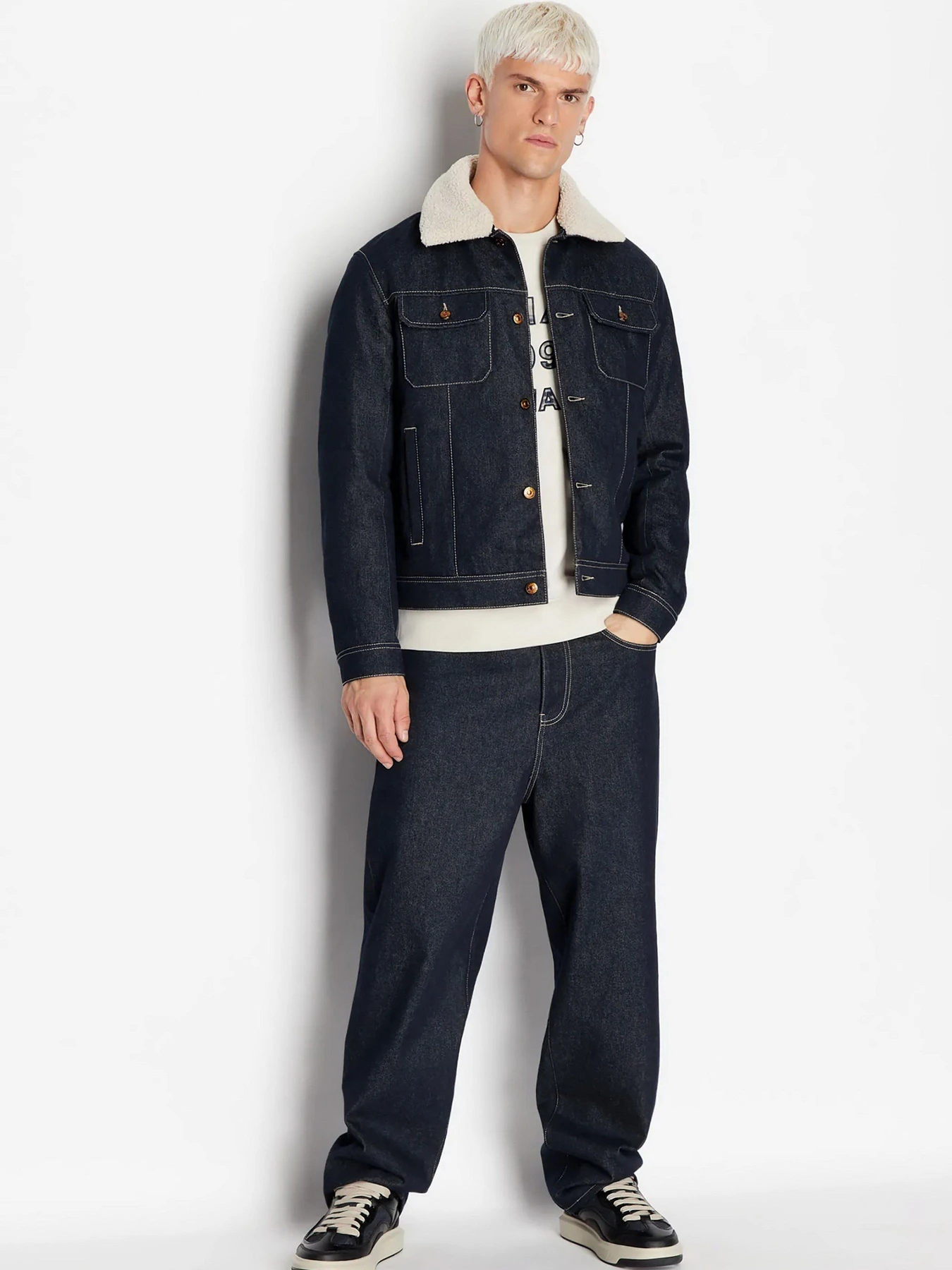 Худі та світшоти Armani Exchange модель 6RZMGA-ZJ4XZ-1993 Худі та світшоти Armani Exchange модель 6RZMGA-ZJ4XZ-1993 Фото