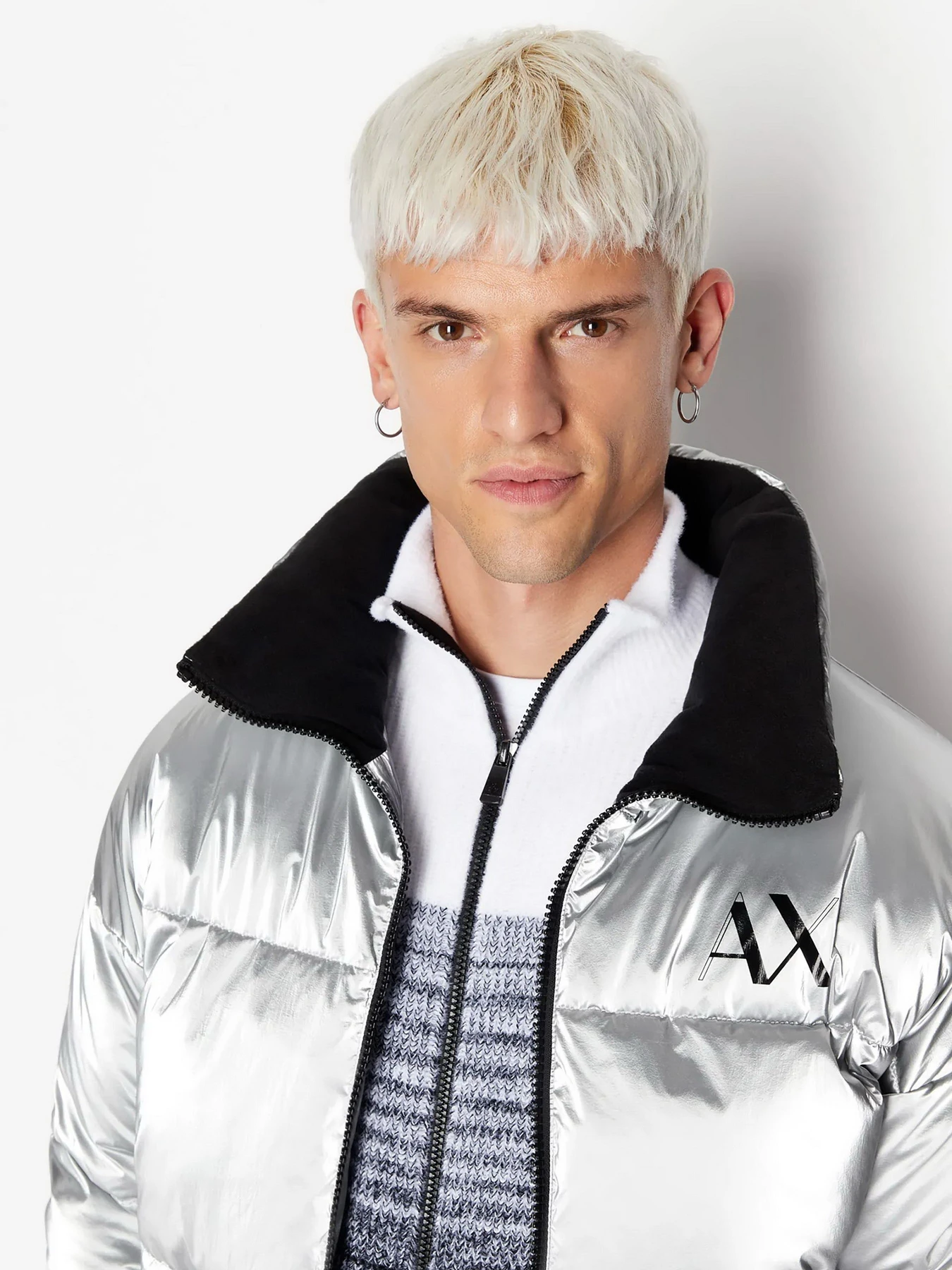 Худи и свитшоты Armani Exchange модель 6RZE5A-ZMP3Z-9212 Худи и свитшоты Armani Exchange модель 6RZE5A-ZMP3Z-9212 Фото