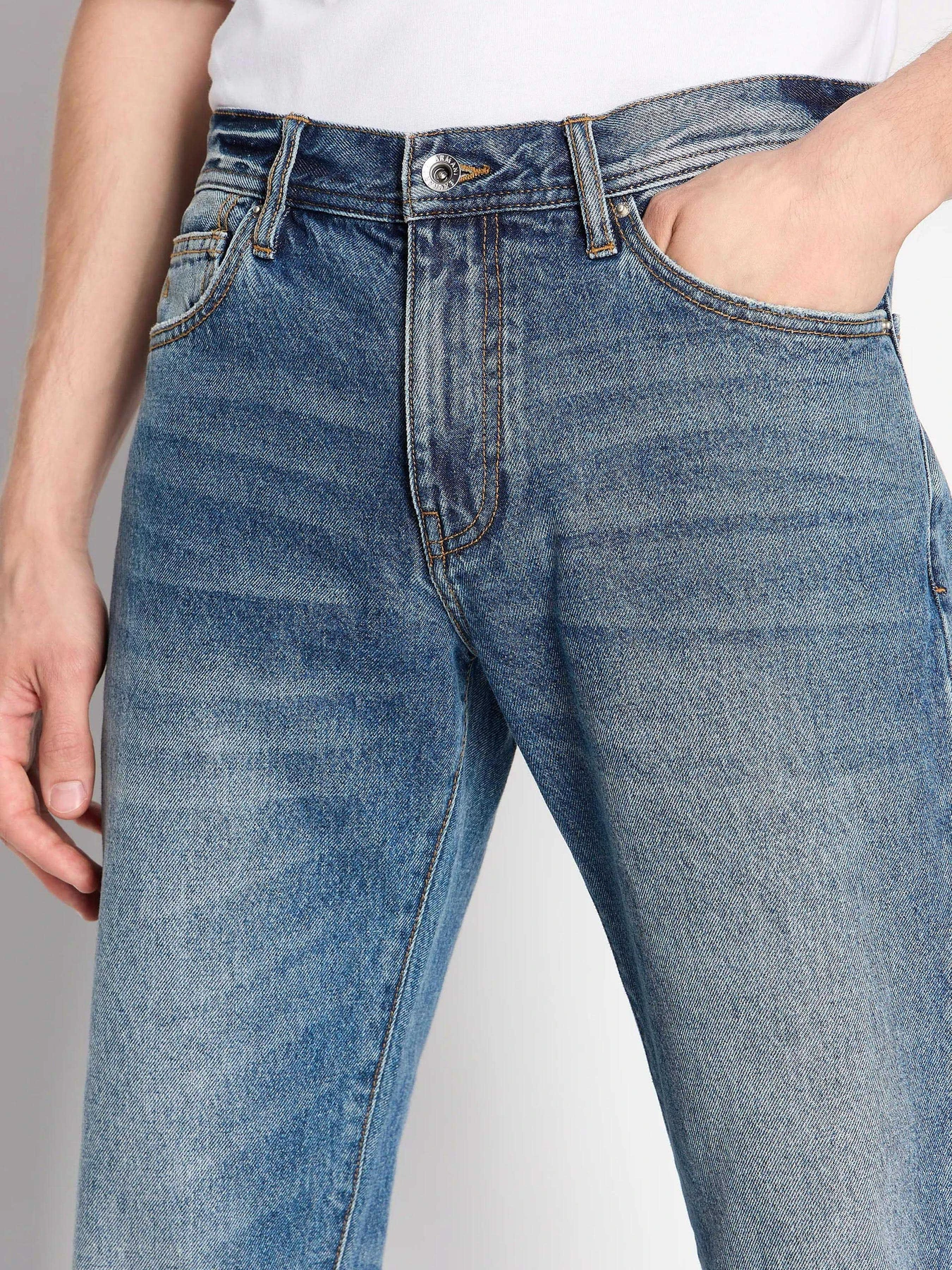 Джинсы Armani Exchange J16 модель 6RZJ16-Z28JZ-1500 Джинсы Armani Exchange J16 модель 6RZJ16-Z28JZ-1500 Фото