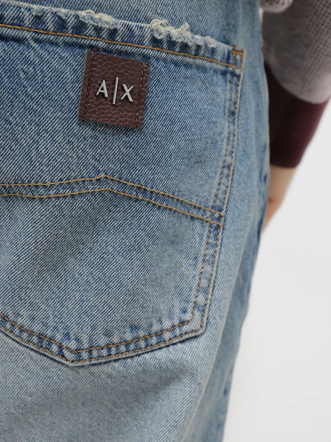 Джинсы Armani Exchange J38 модель 6RZJ71-Z38JZ-1500 Джинсы Armani Exchange J38 модель 6RZJ71-Z38JZ-1500 Фото